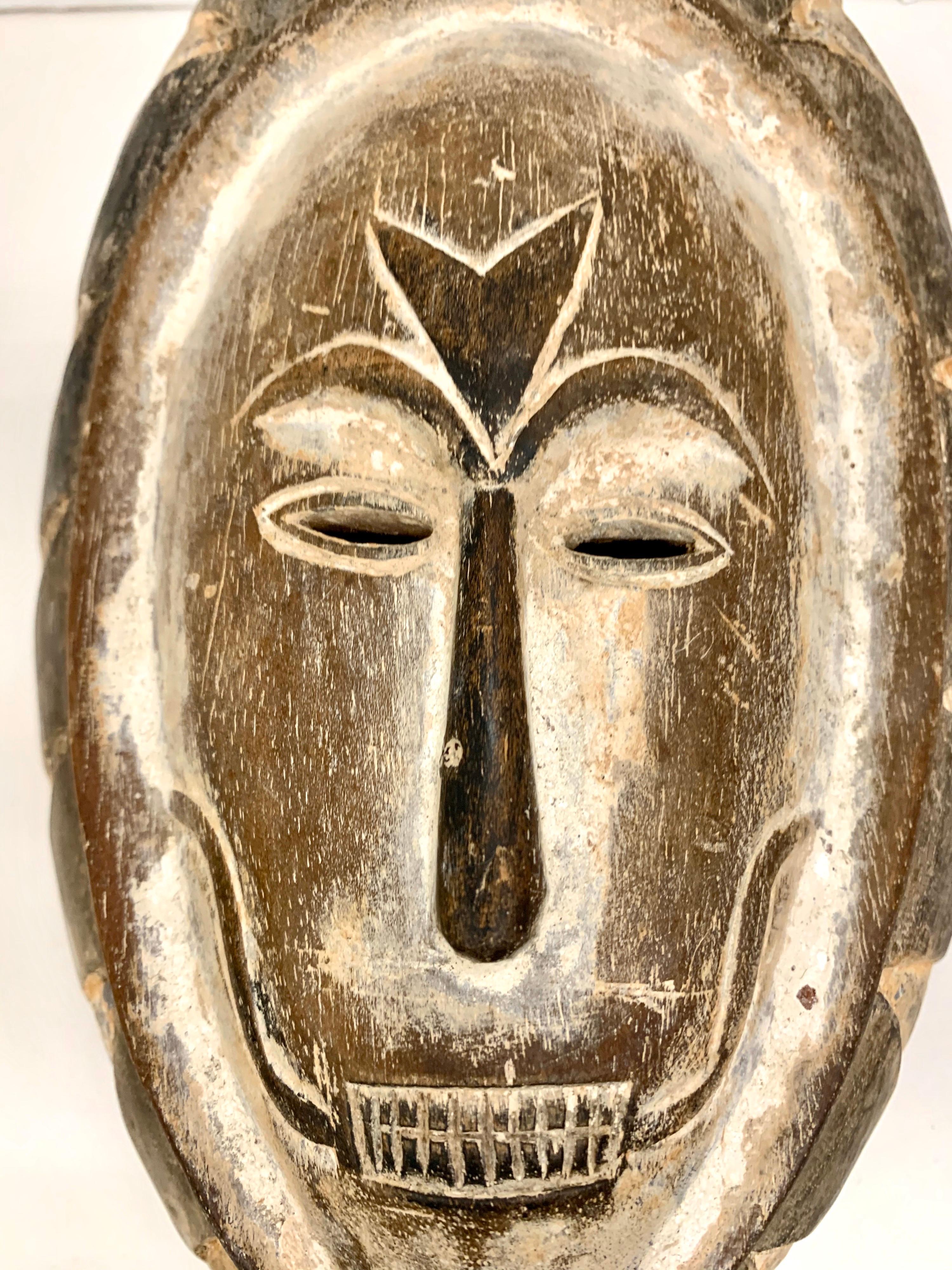 nigerian wood mask