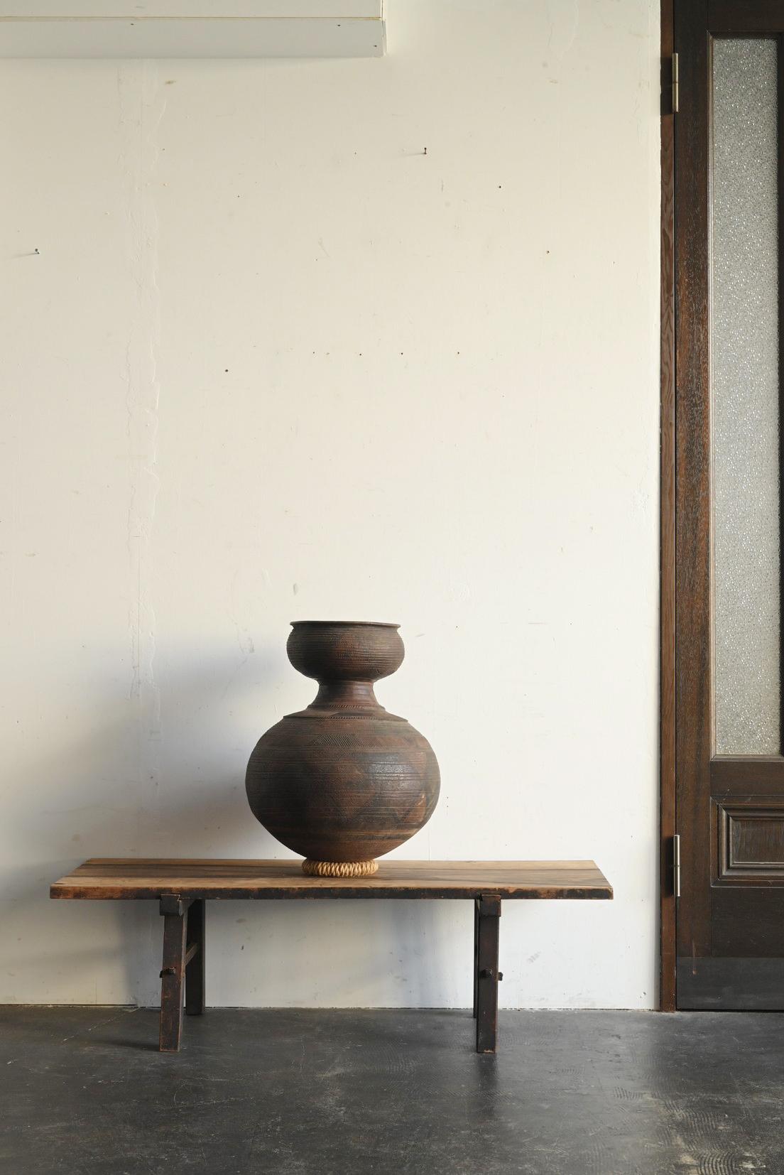 African Nupe terracotta pot / 20th century/Geometric decorative ceramic For Sale 11