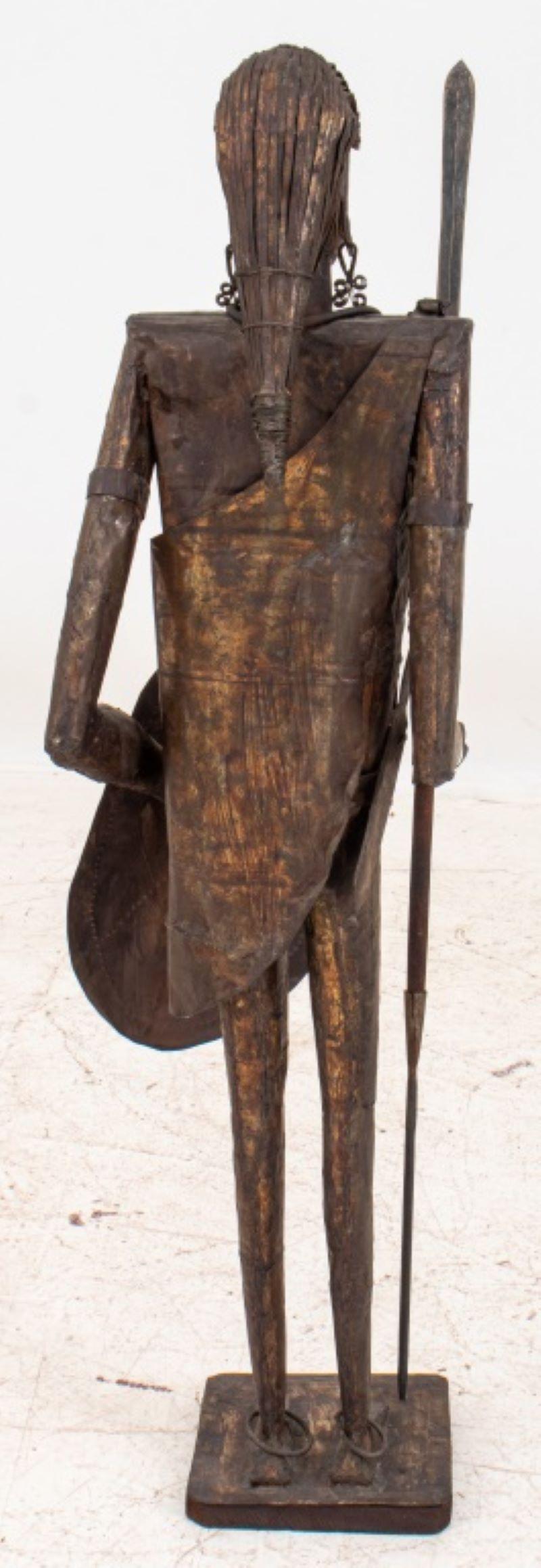 Afrikanische / Ozeanische Krieger-Metallskulptur, signiert (20. Jahrhundert)