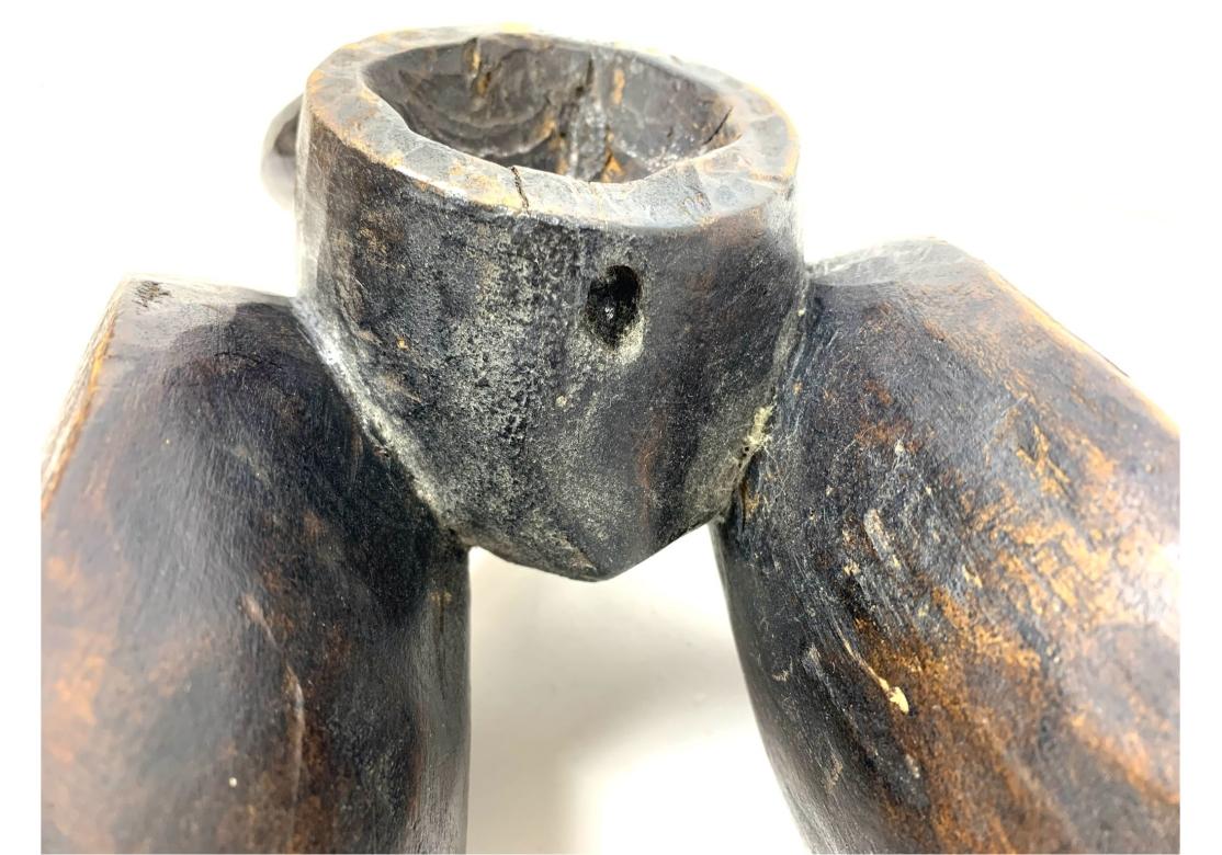 Bois Tête d'éléphant sculptée de la tribu africaine Oku, région de Camaroon en vente
