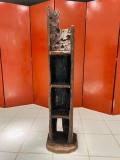 Vitrina antigua africana de madera noble circa 1800