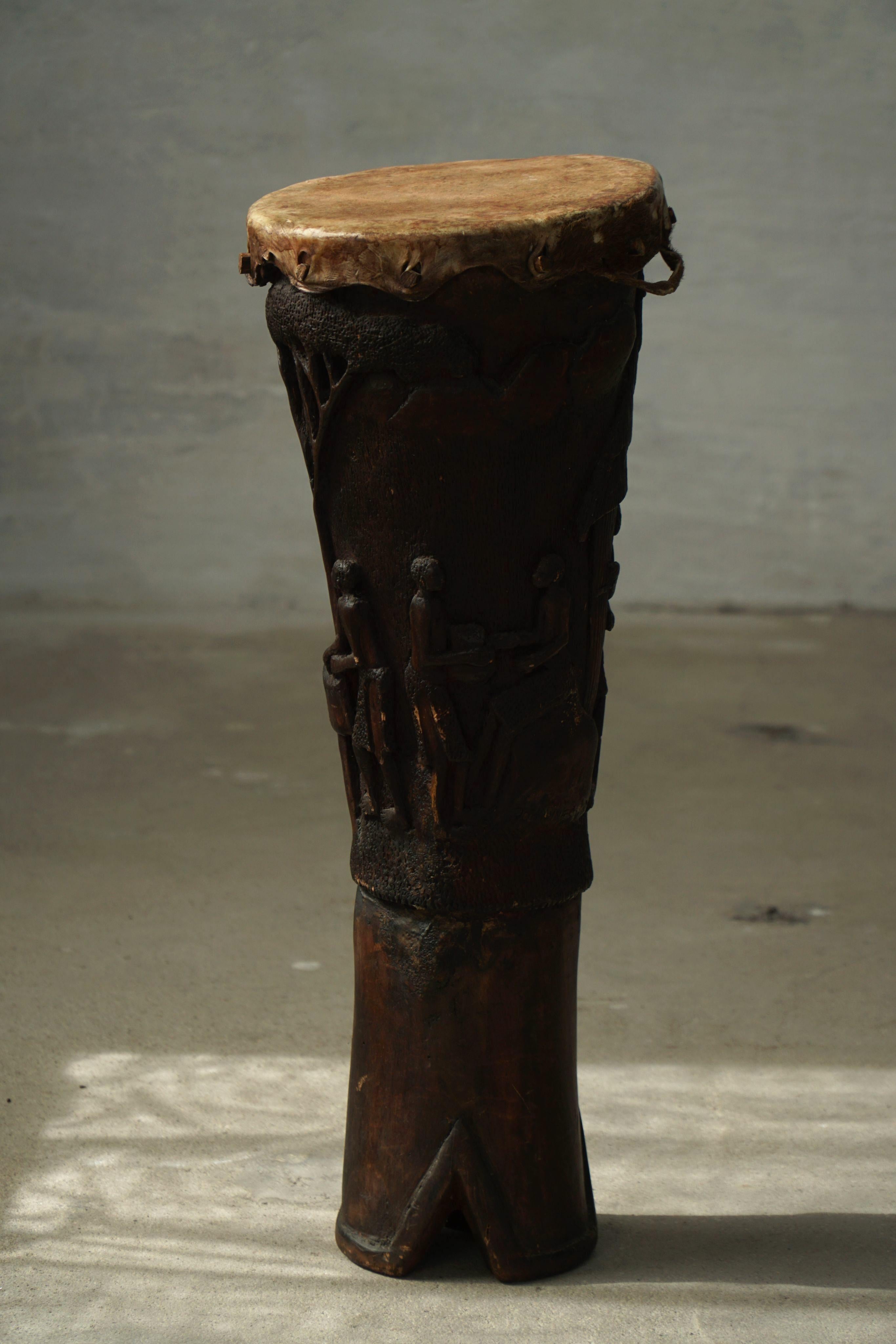 Organic Modern African Organic Wooden Carved Sculpture/Drum, 20th Century For Sale