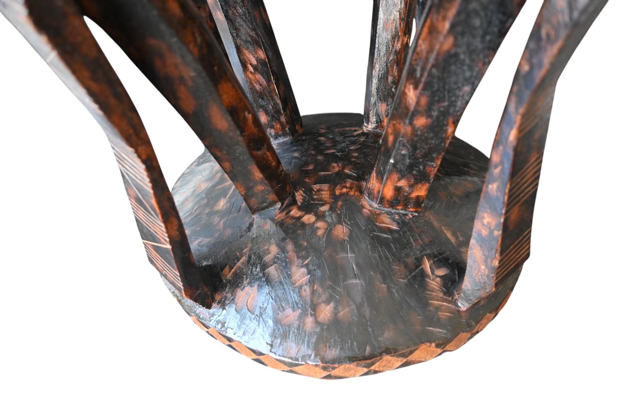 African Prestige Stool – Zambia (bemba/lunda), Mid-20th Century For Sale 2