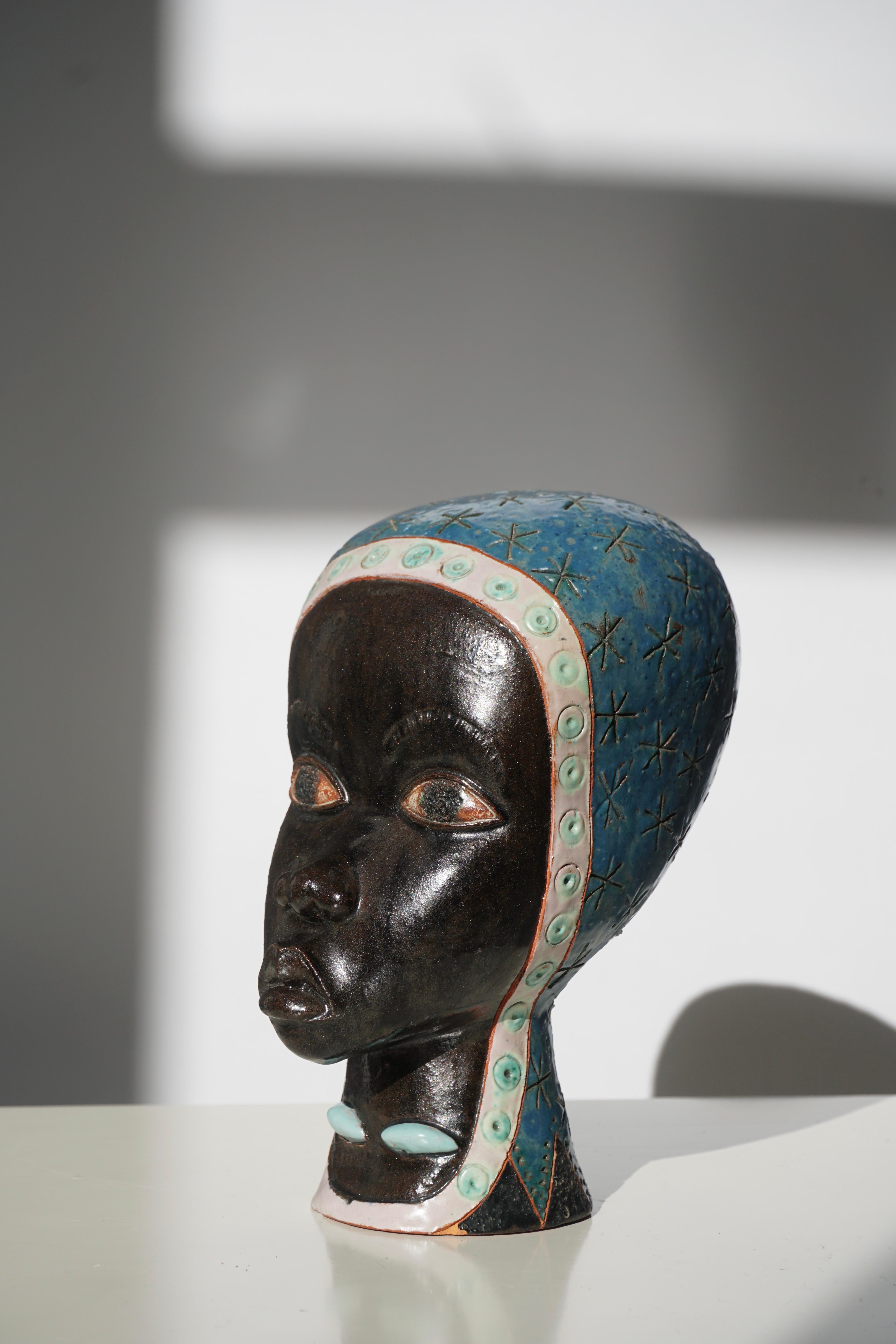 'African Queen' Terracotta Sculpture of African Woman  For Sale 3