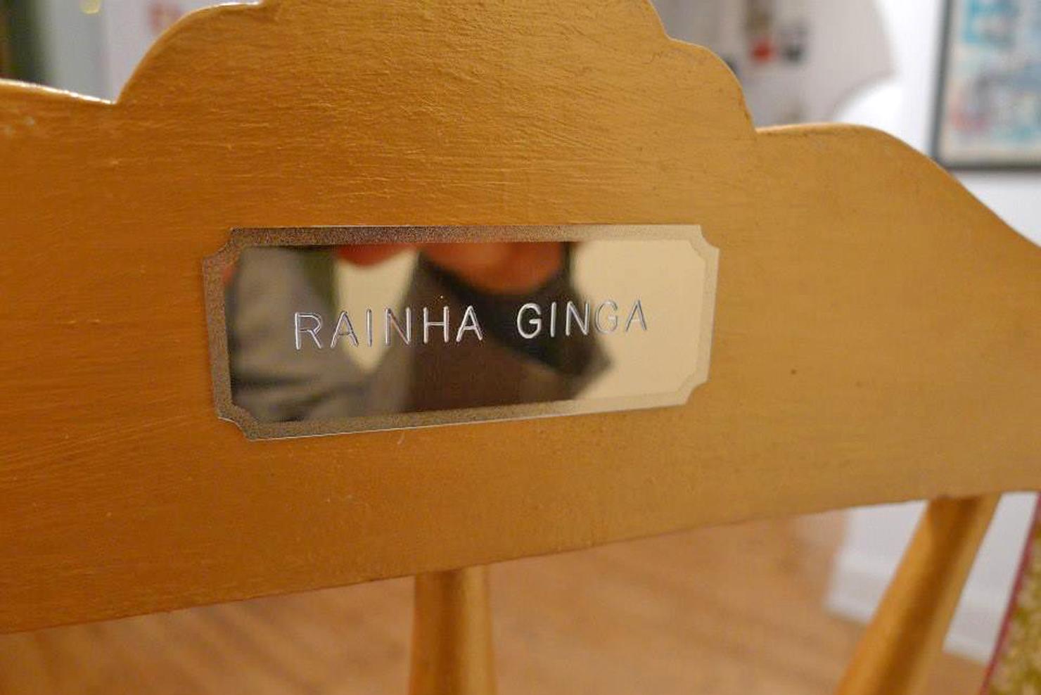 Ensemble éclectique miroir et chaise « African Queen »Rainha Ginga en papier rouge doré et léopard en vente 2