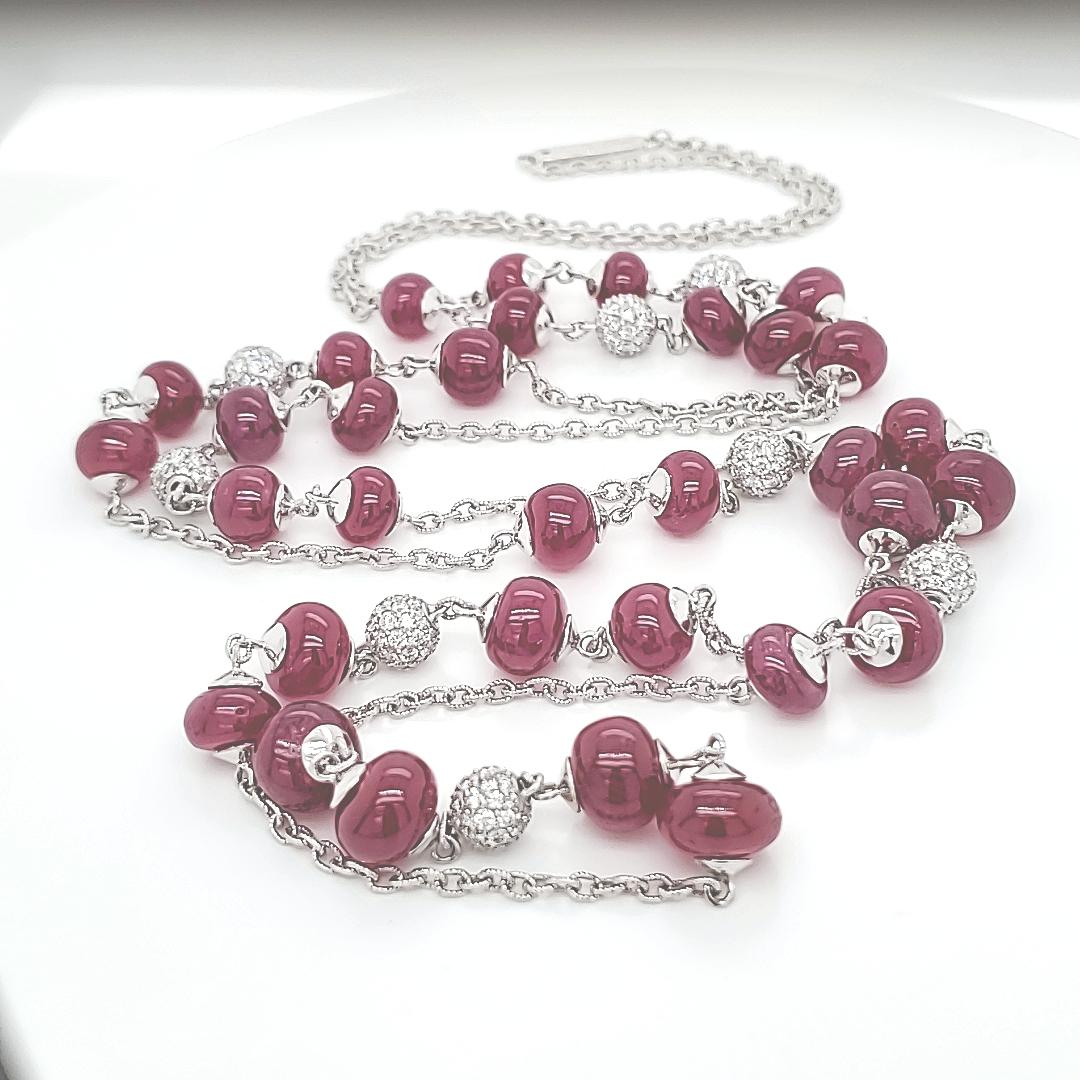 Contemporary African Ruby Bead Necklace in 18k Gold Chain For Sale
