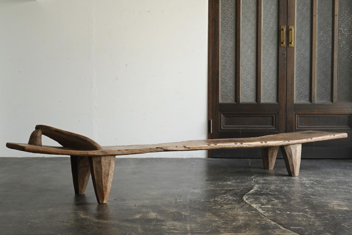 Wool African Senufo bed/20th century/low table For Sale