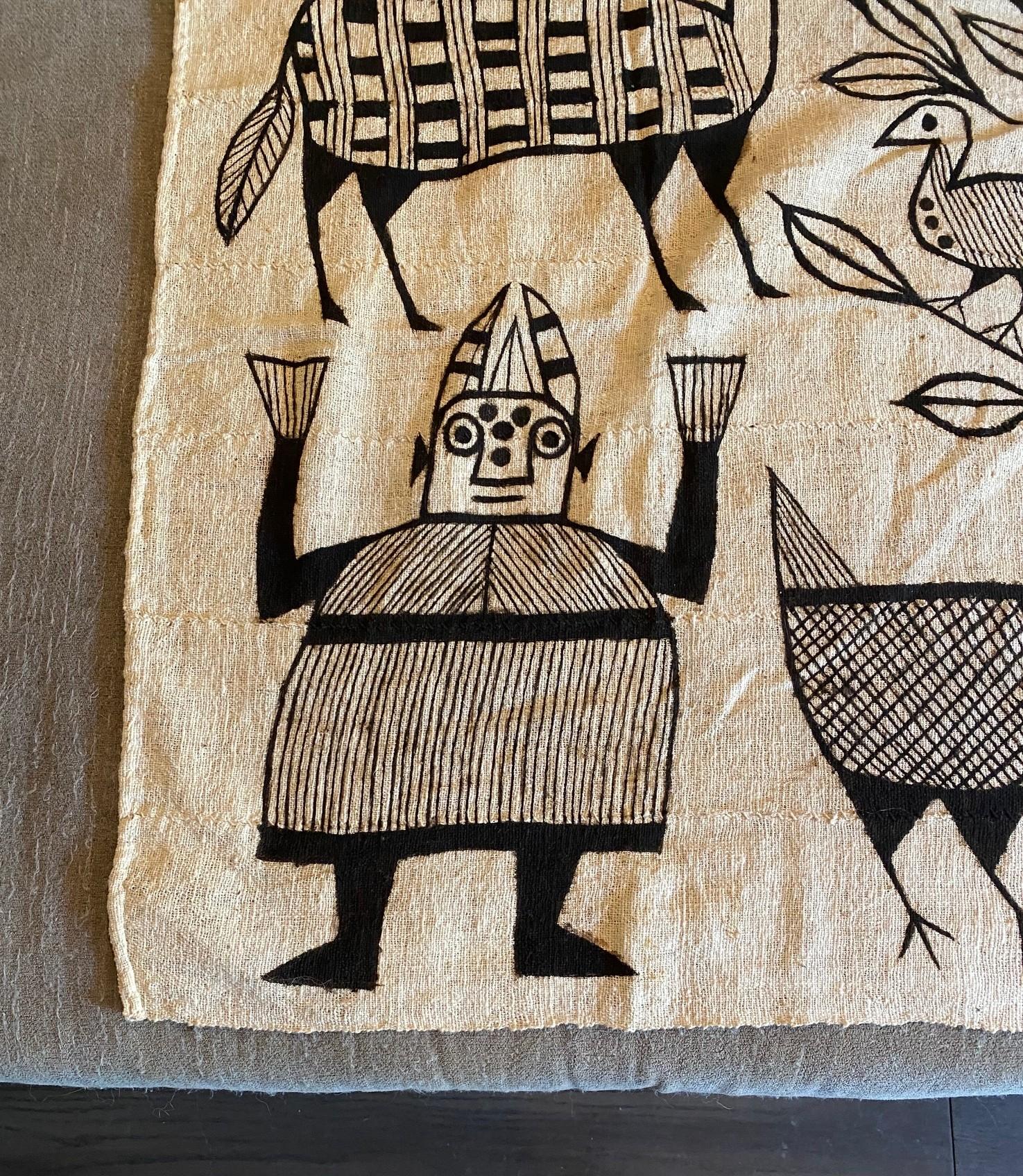 Fatto a mano African Senufo Korhogo Large Mid-Century Folk Art Mud Cloth Textile Painting in vendita
