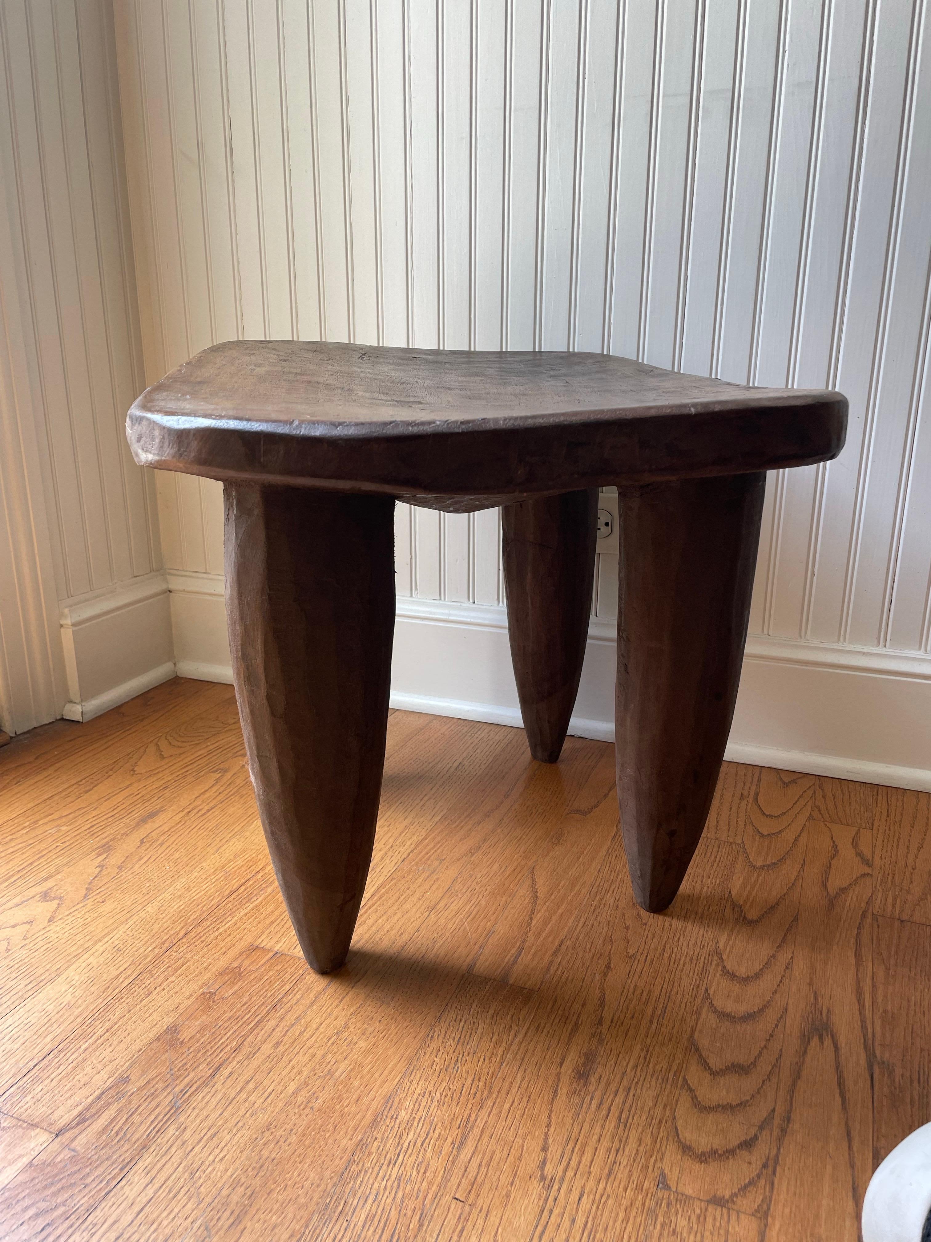 African Senufo stool In Good Condition For Sale In Winnetka, IL