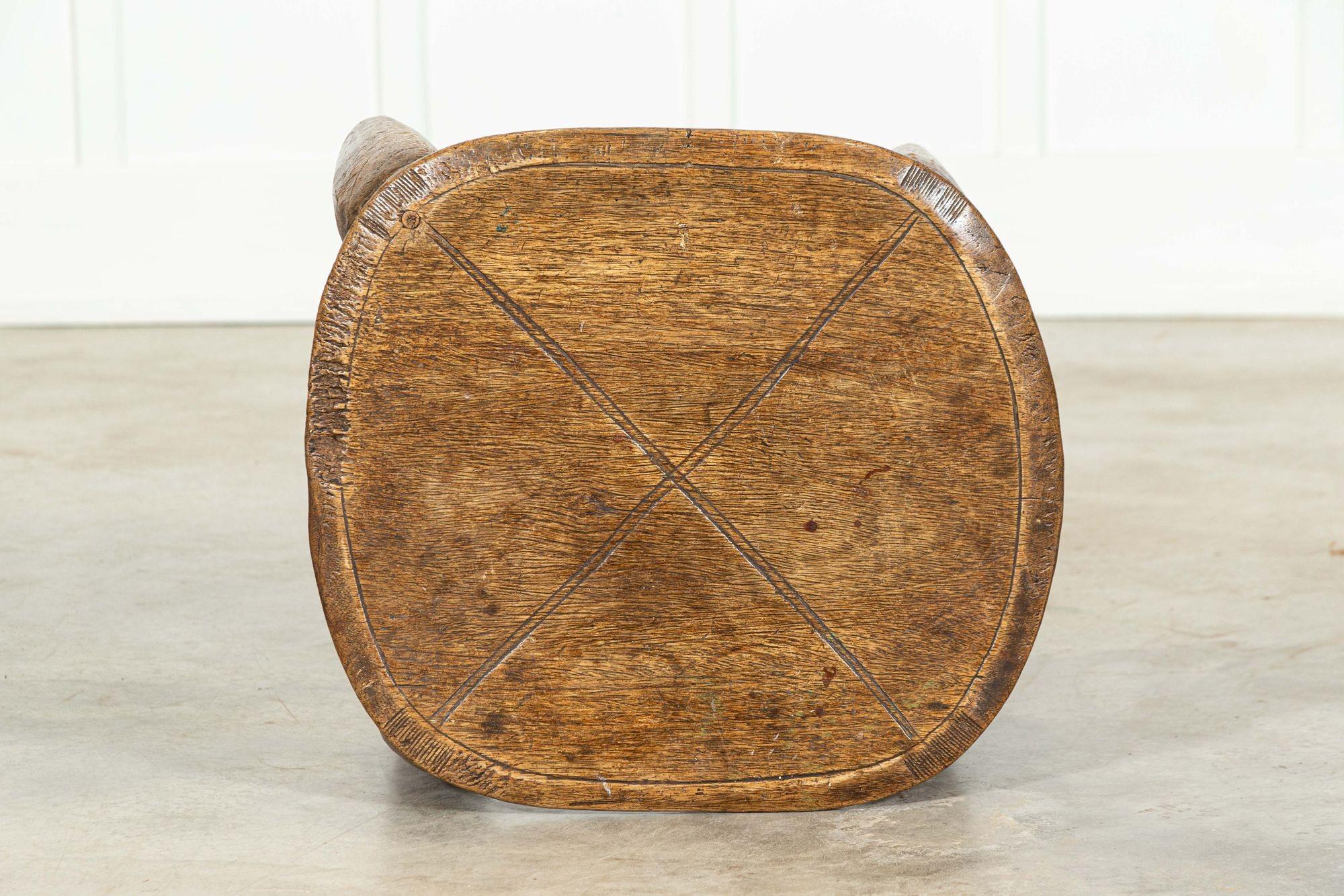 circa Mid 20thC

Tabouret / Table d'appoint africain Senufo

sku 1805

W55 x D49 x H33 cm
Poids 8 kg