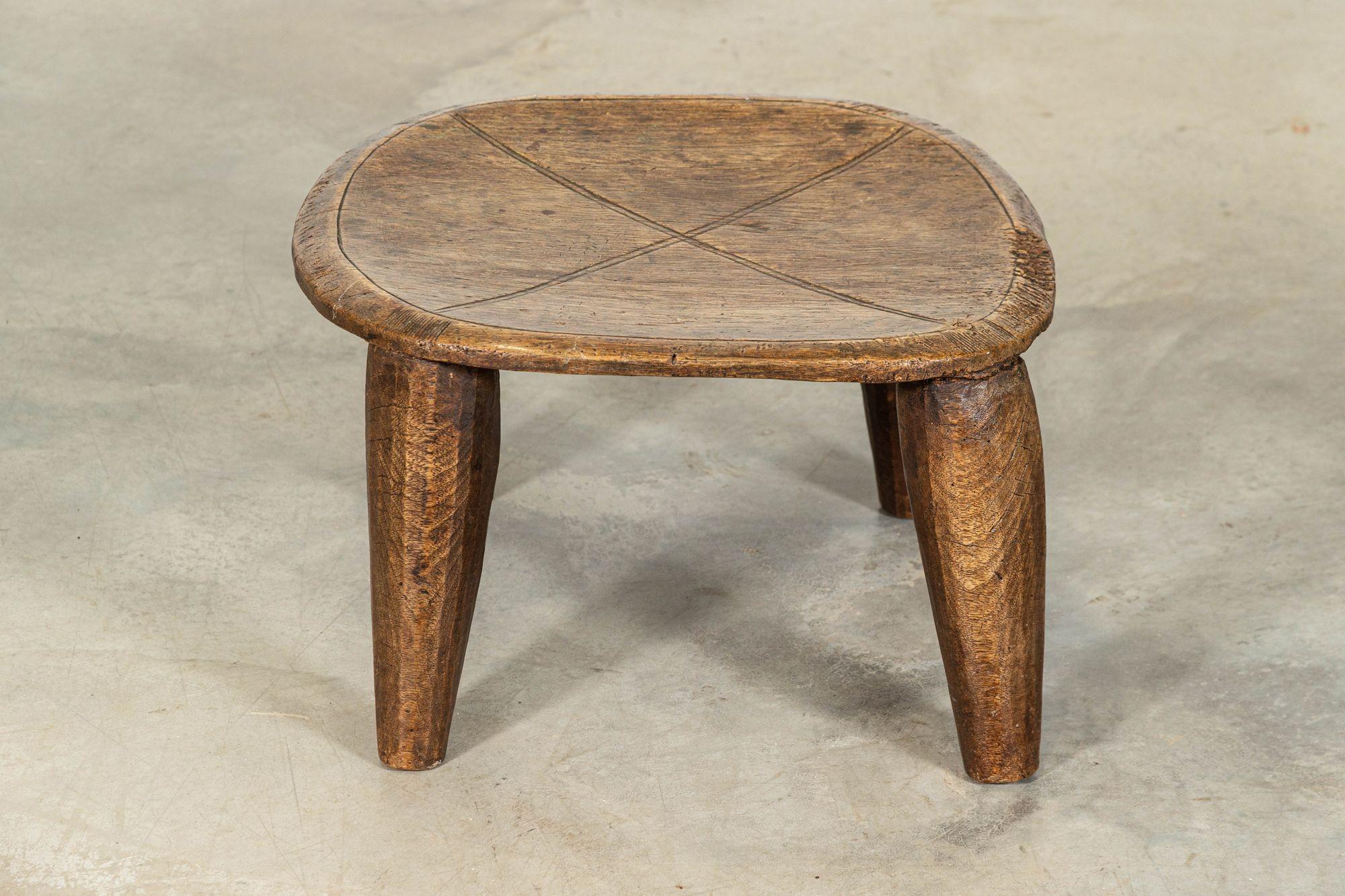 Tabouret / Table d'appoint africain Senufo en vente 4