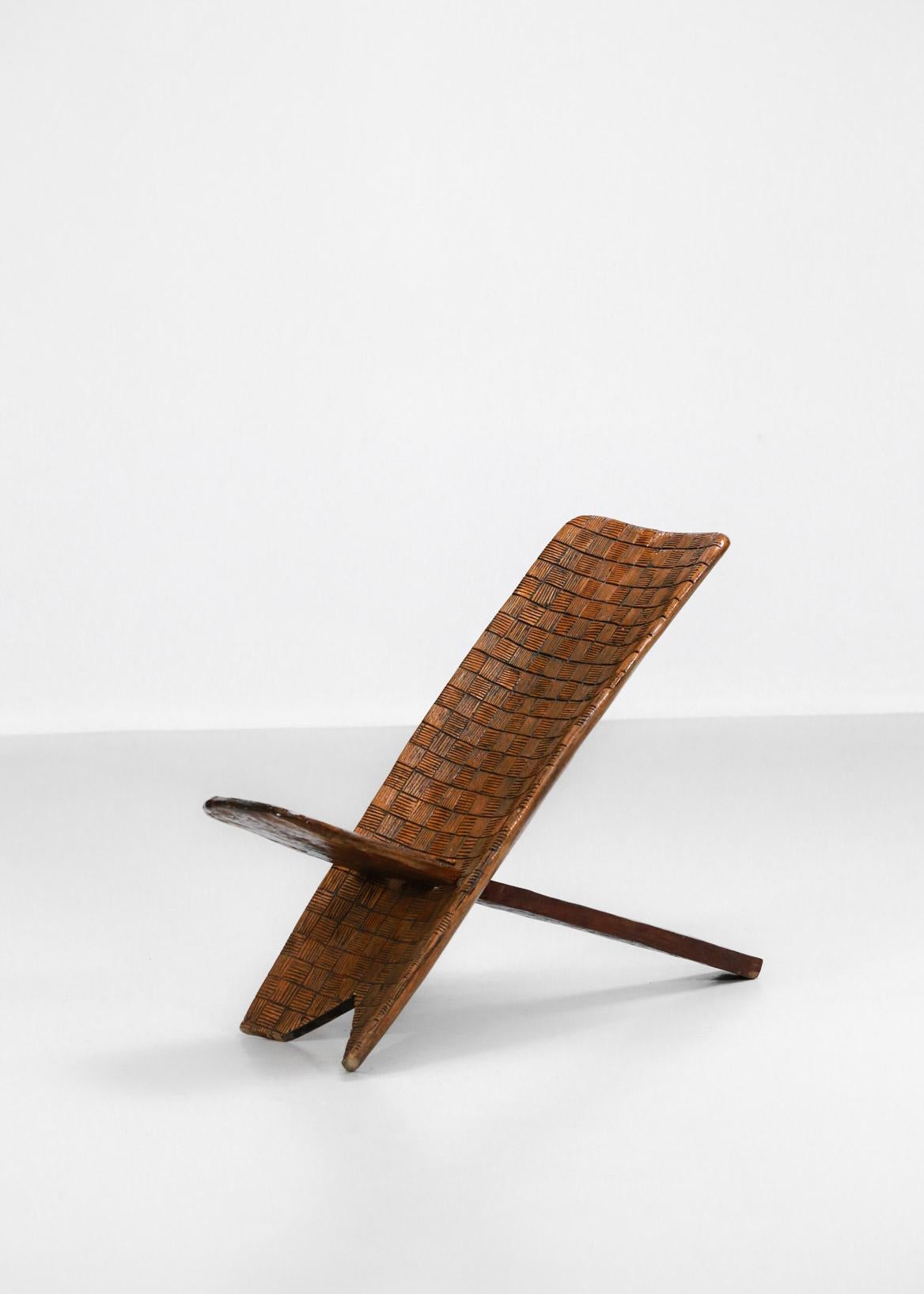 Afrikanischer Stuhl aus Massivholz, bekannt als 