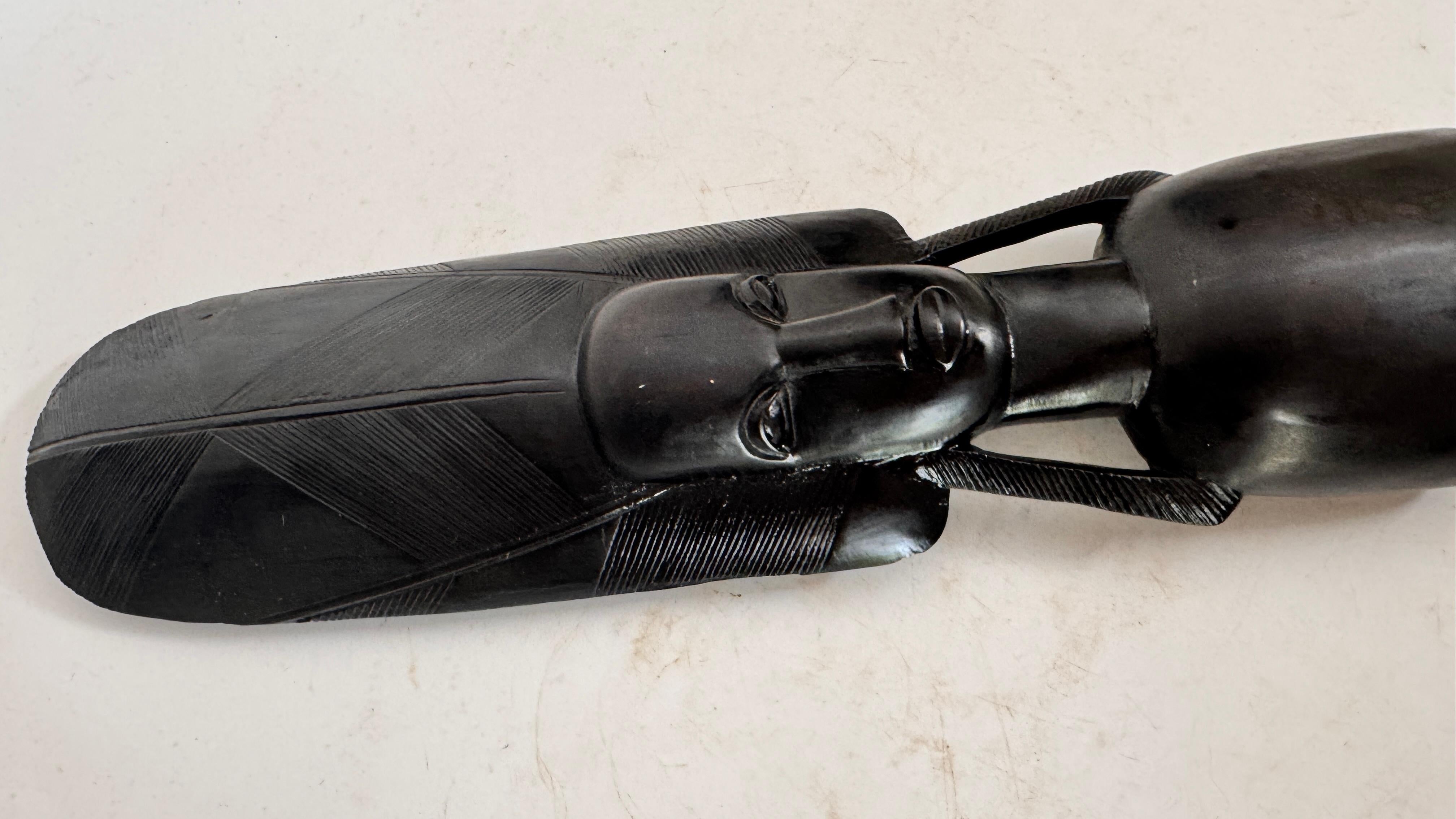 Legno Scultura di legno in stile africano raffigurante una donna con copricapo rituale - Francia, 20° secolo in vendita