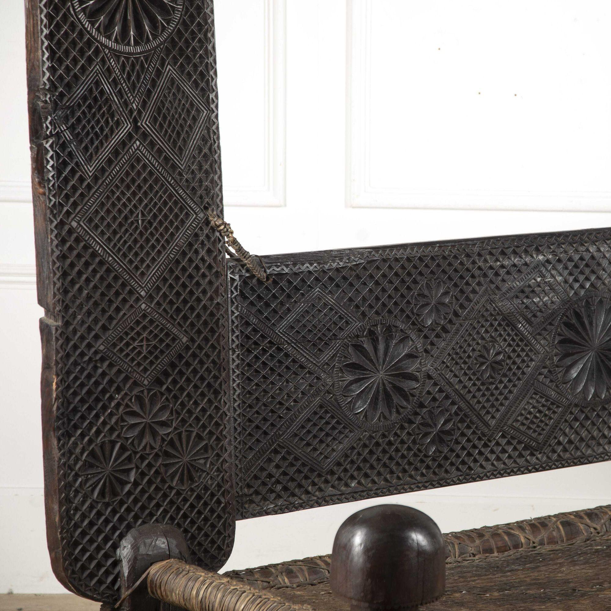 African Swahili Carved Daybed In Good Condition For Sale In Gloucestershire, GB