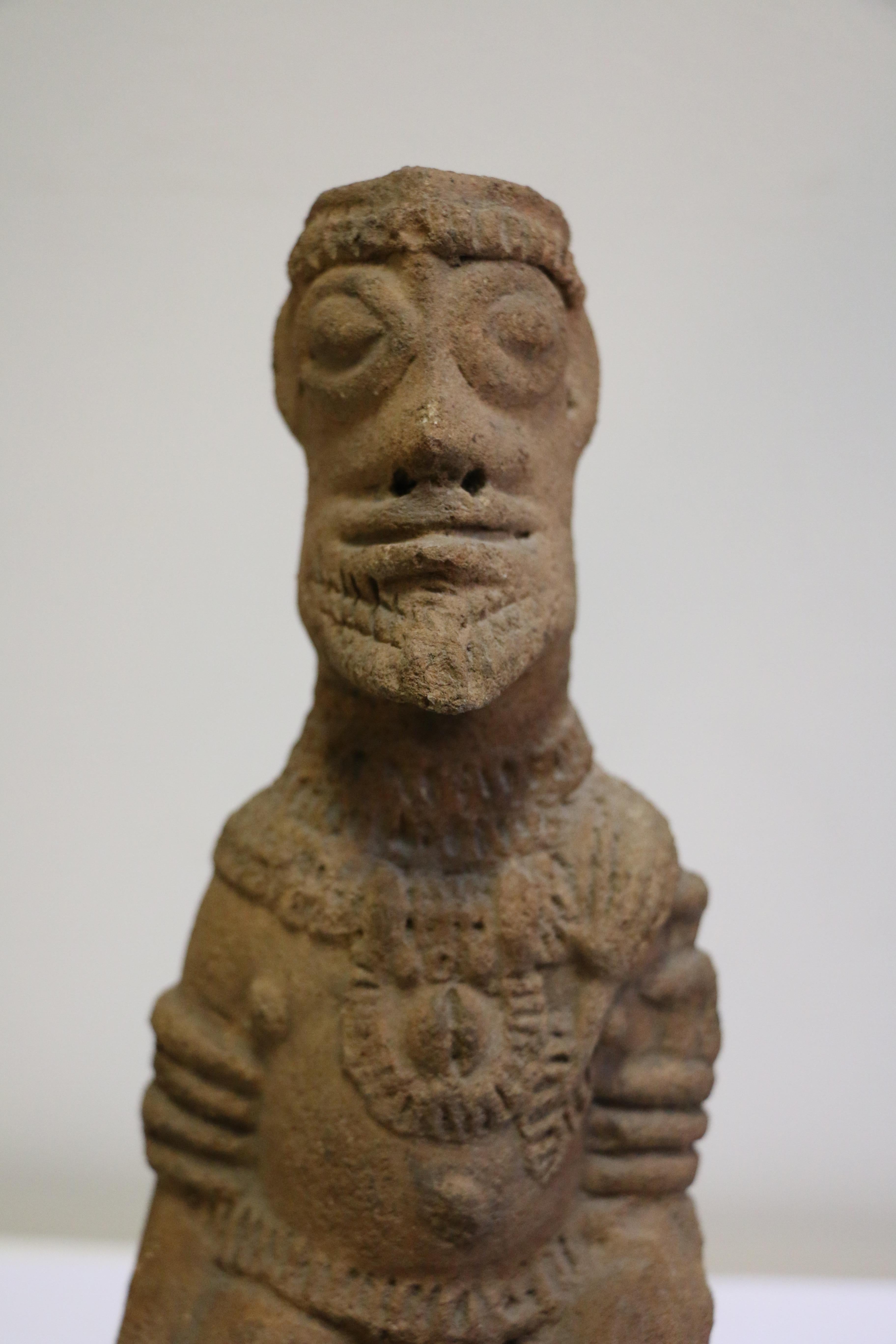 Afrikanische Terrakotta-Reiter-Skulptur, Ghana, 14.-15. Jahrhundert (Stammeskunst) im Angebot