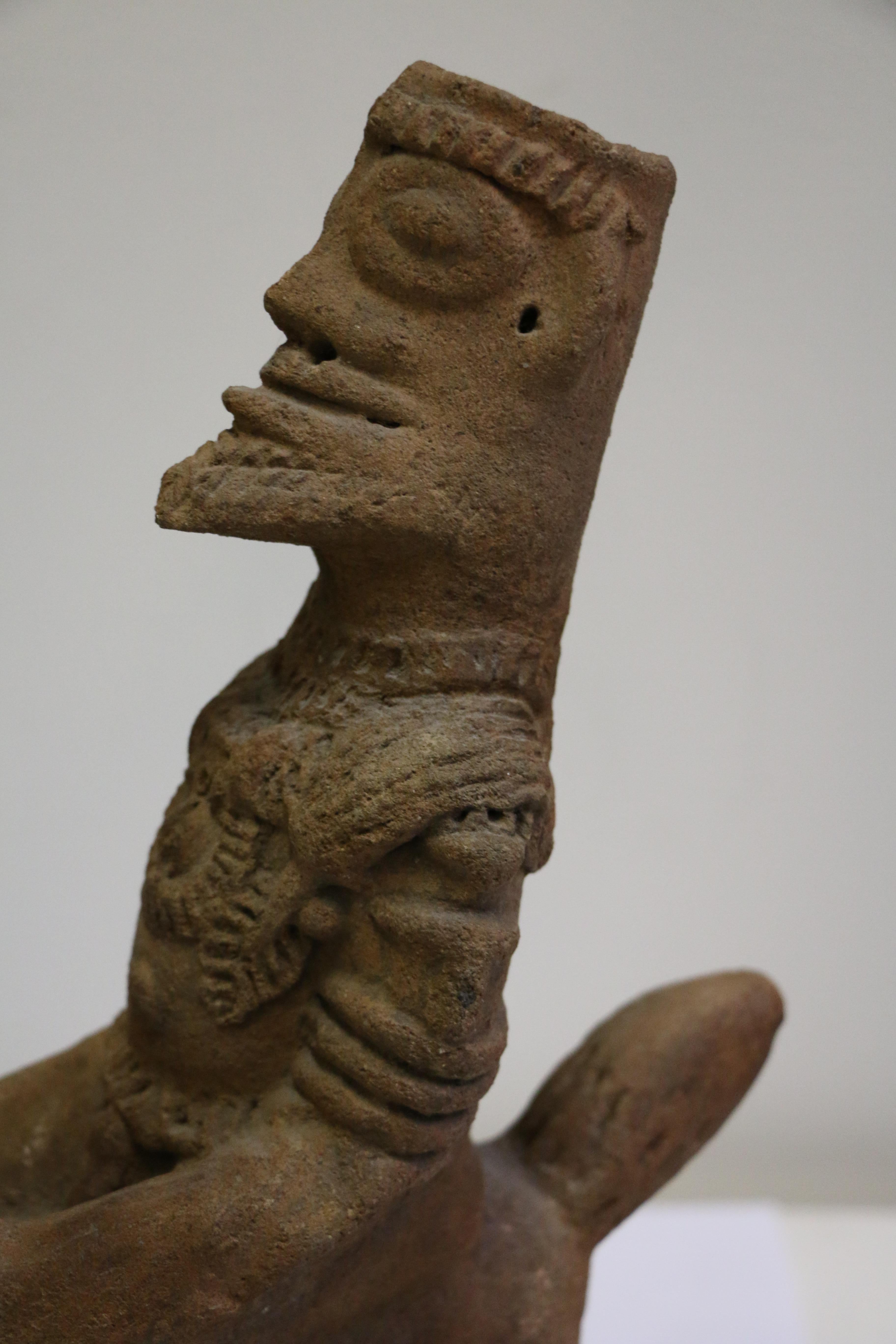 Afrikanische Terrakotta-Reiter-Skulptur, Ghana, 14.-15. Jahrhundert im Zustand „Gut“ im Angebot in Paris, FR