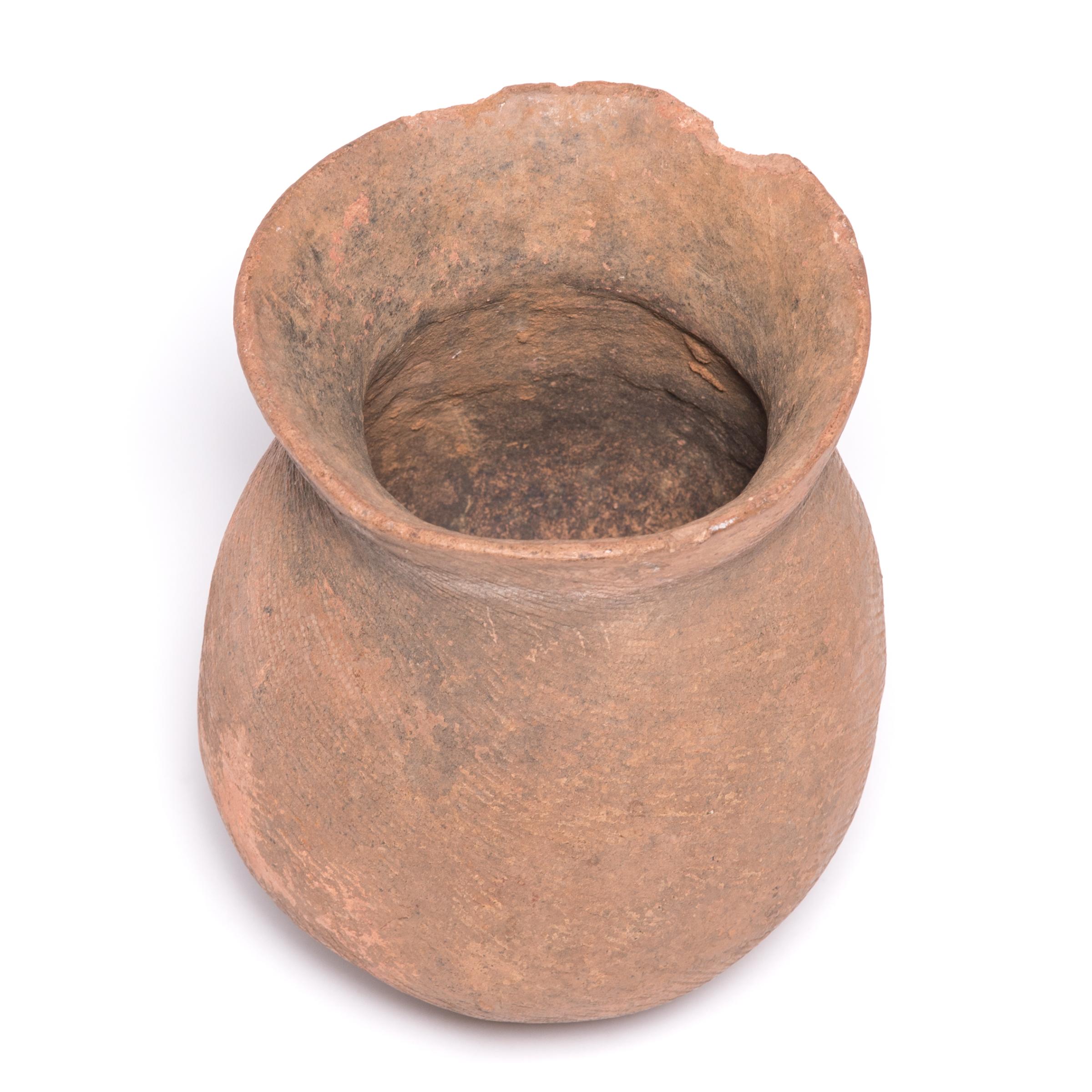 African Terracotta Storage Vessel In Good Condition In Chicago, IL