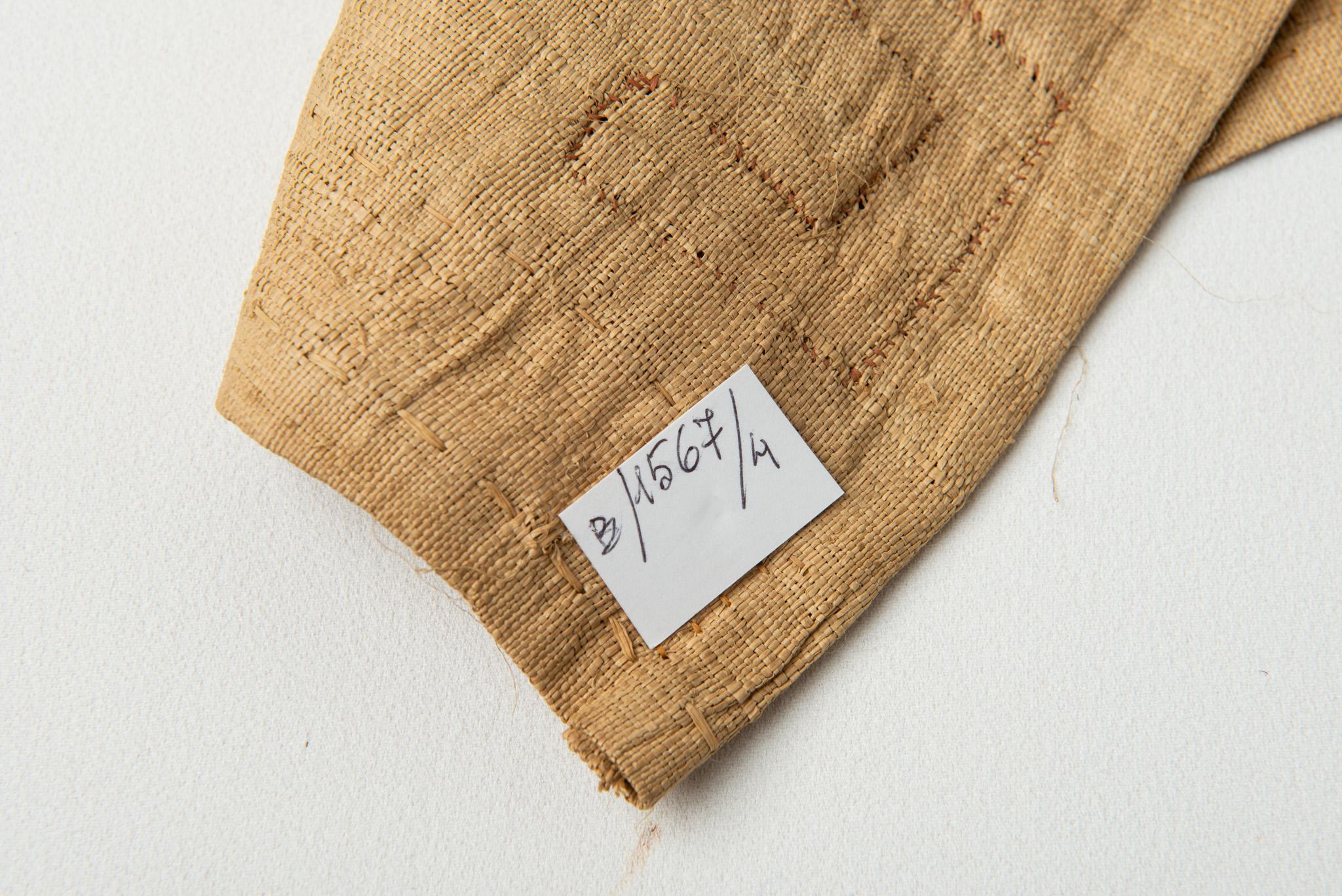 Afrikanische Textilien  Showa Kuba, auch für Rückenlehnenbezug (Archaistisch) im Angebot