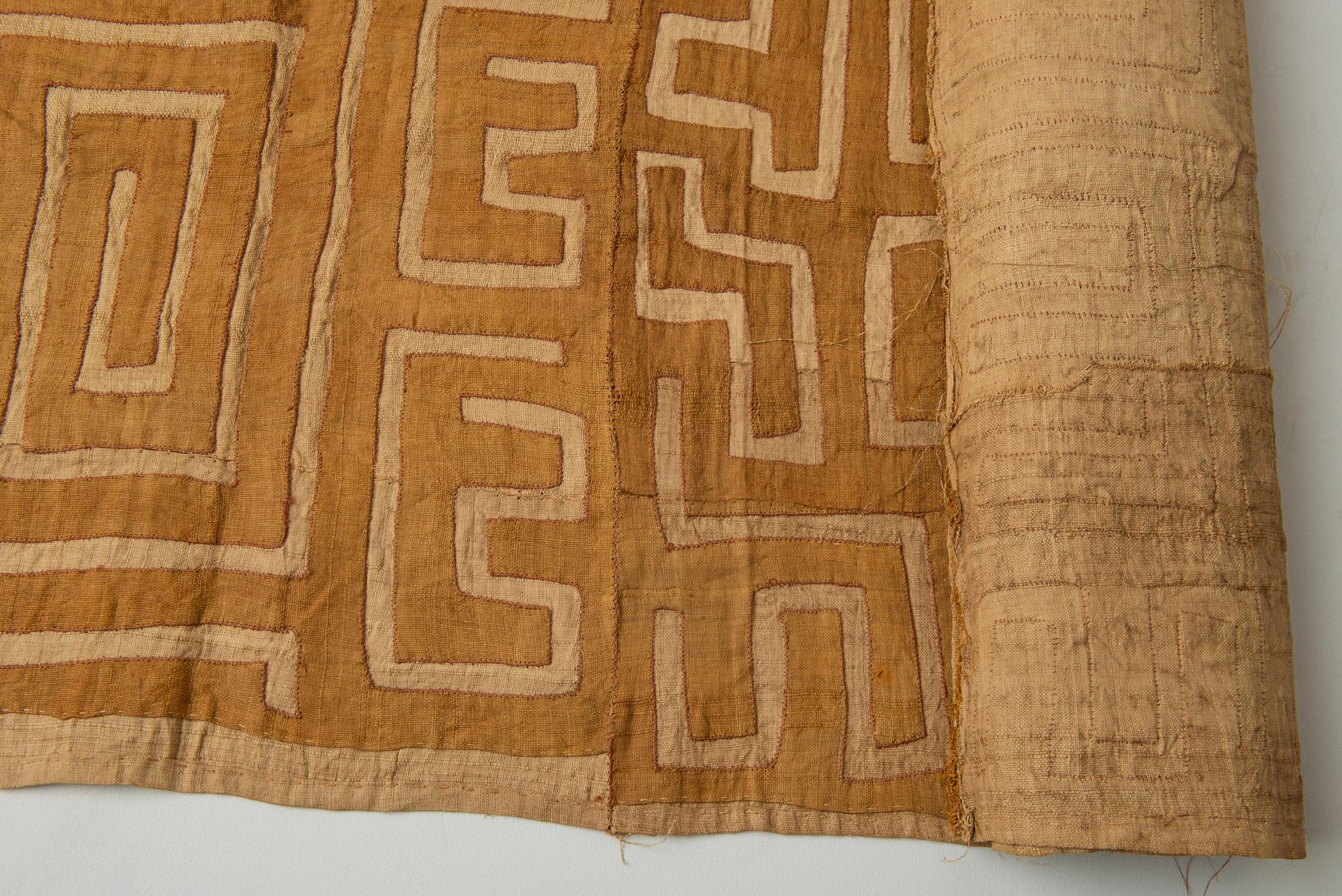 Afrikanische Textilien  Showa Kuba, auch für Rückenlehnenbezug im Zustand „Gut“ im Angebot in Alessandria, Piemonte