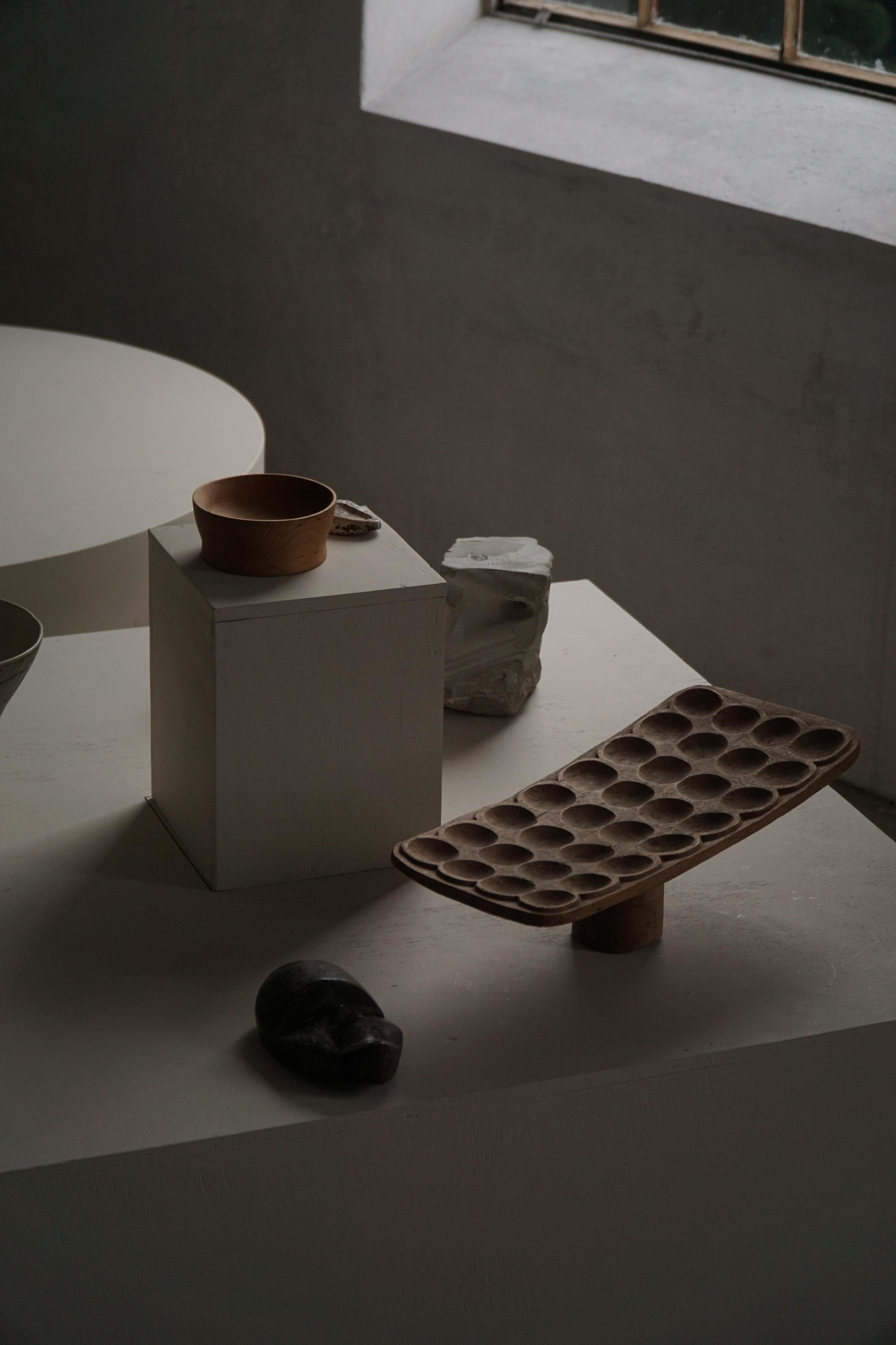 Legno African Traditional Game Board / Sculptural Object, Early 20th Century in vendita