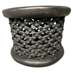 Table basse ou table d'appoint à plateau africain