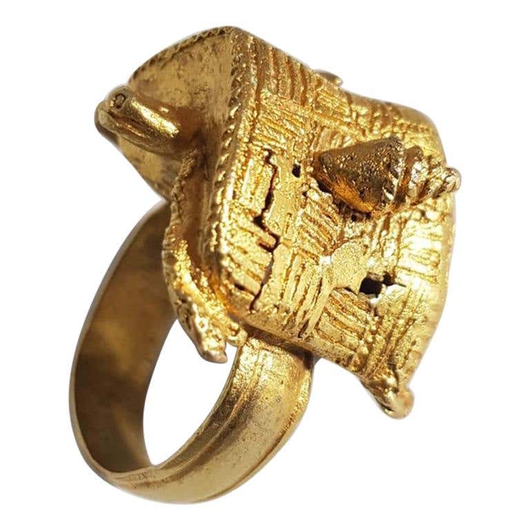 African Tribal Art Ashanti Chiefs Gold ring with Turtle For Sale at ...