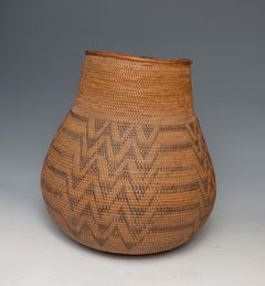 African Tribal Art Fine Large Antique Barotse Basket