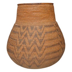 African Tribal Art Fine Large Antique Barotse Basket