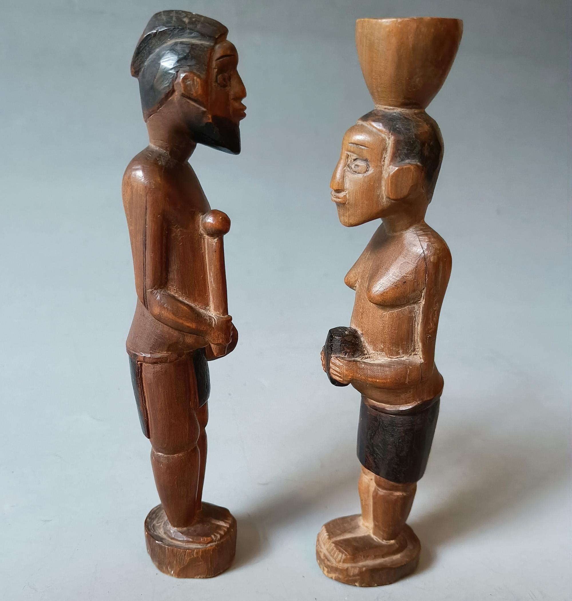 Hand-Crafted African Tribal Art Fine Vintage Pair Zulu  figures South Africa For Sale