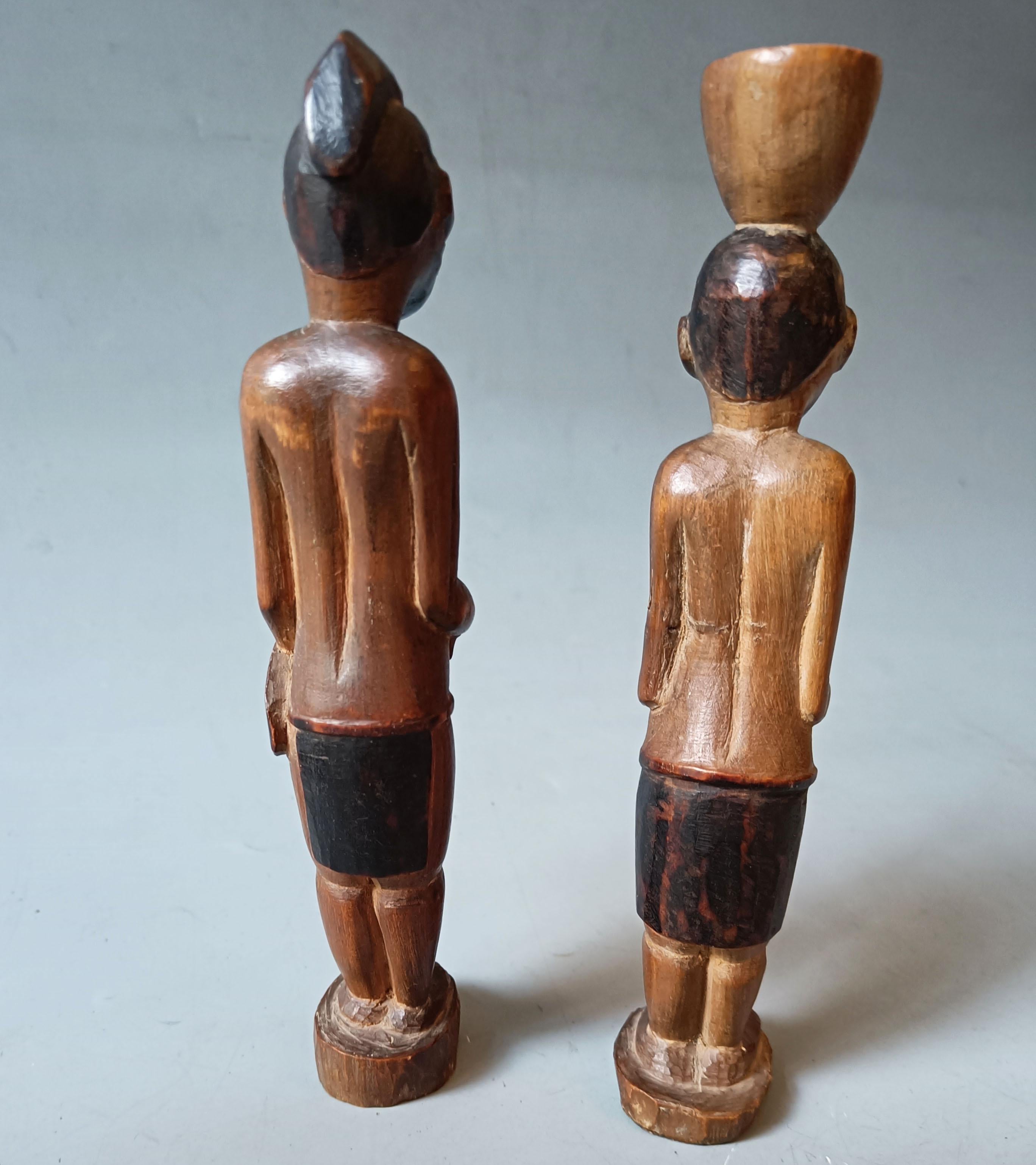African Tribal Art Fine Vintage Pair Zulu  figures South Africa In Good Condition For Sale In London, GB