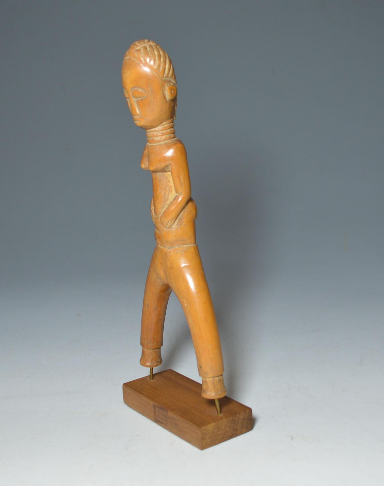 African Tribal Art Fine Rare Baule Figurative Catapult Sling Shot In Good Condition For Sale In London, GB