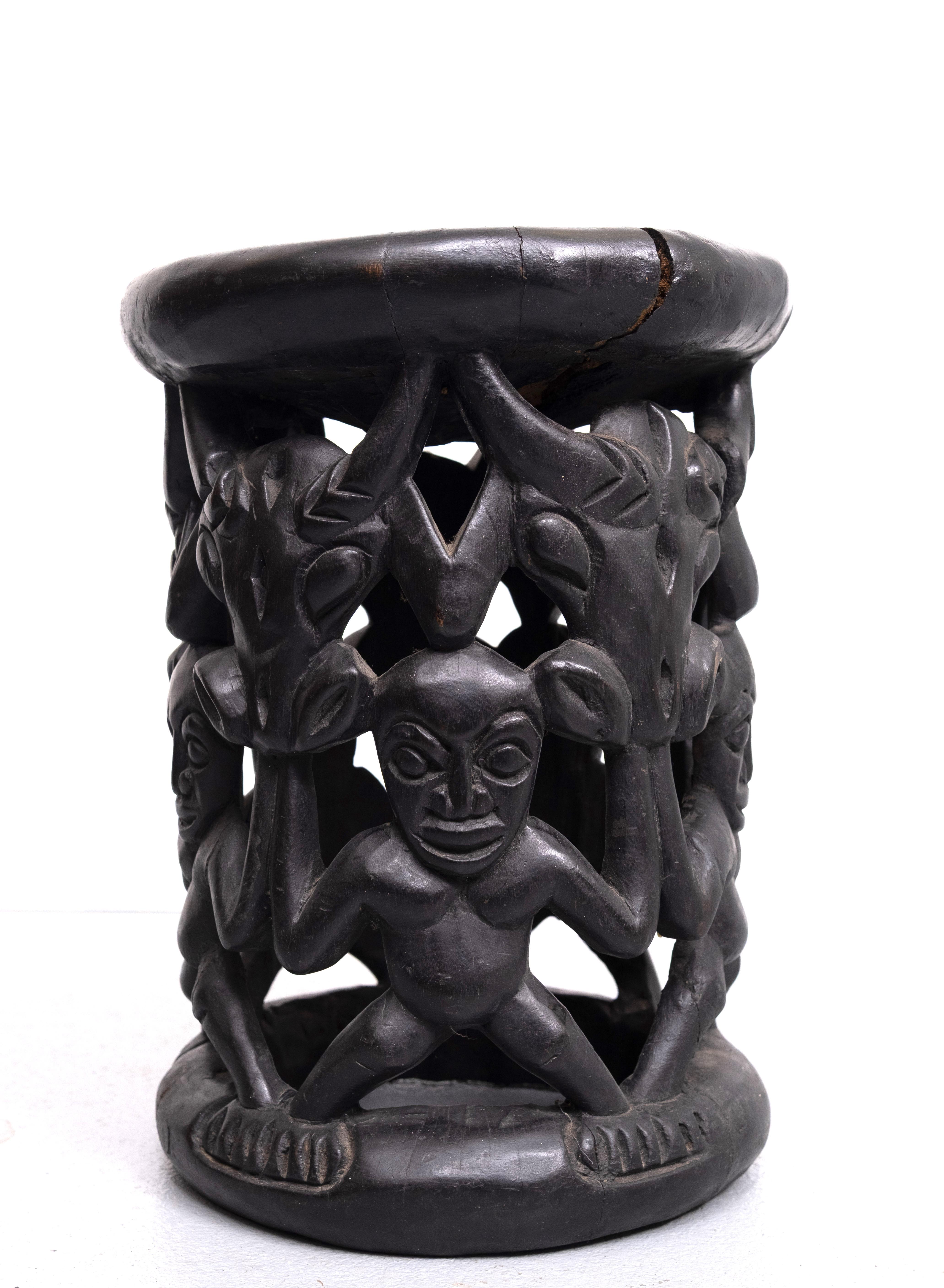 Folk Art African tribal stool amileke, Cameroon Africa, 1950's For Sale