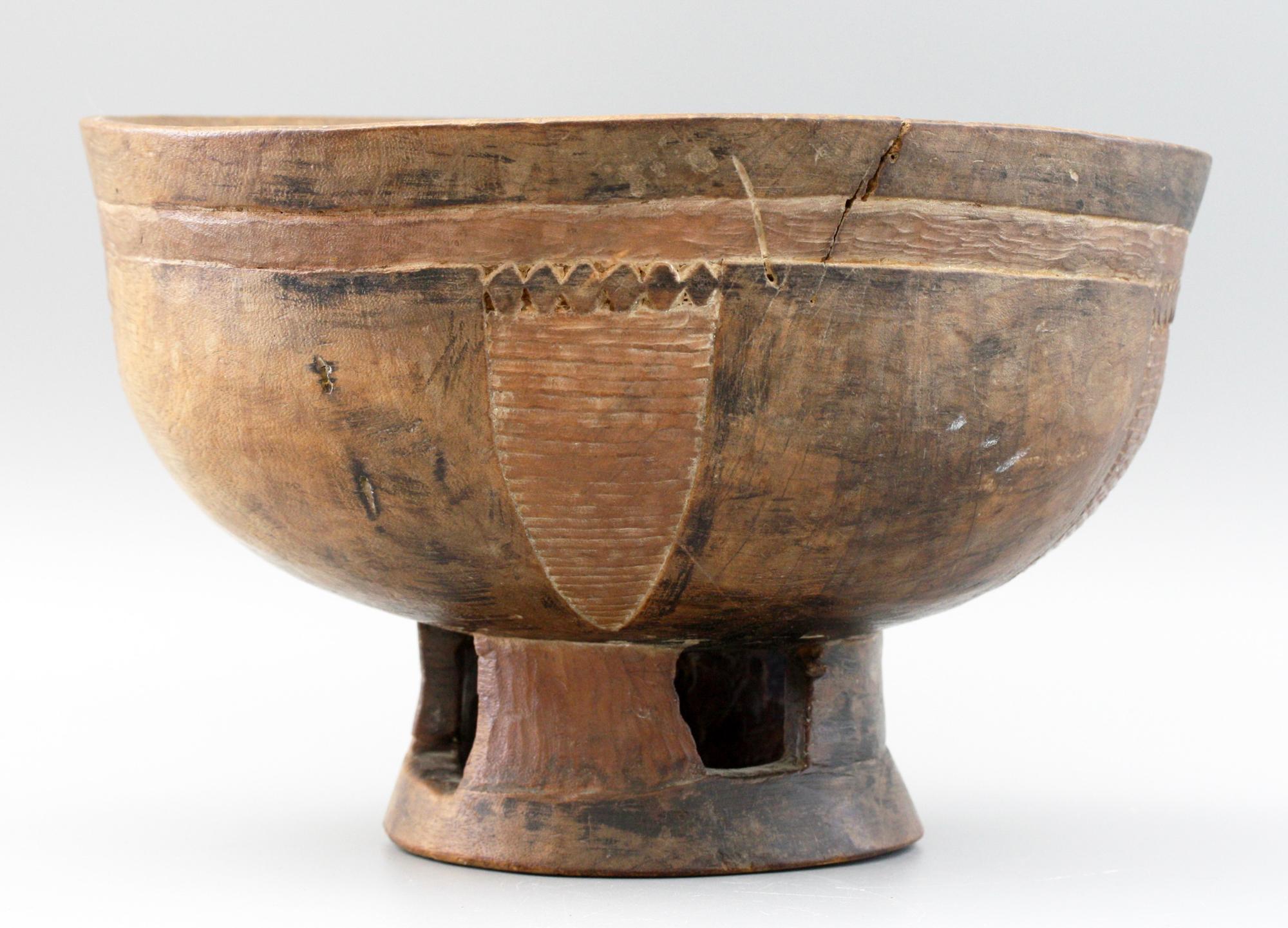 African Tribal Well Carved Wooden Pedestal Bowl or Mortar 2