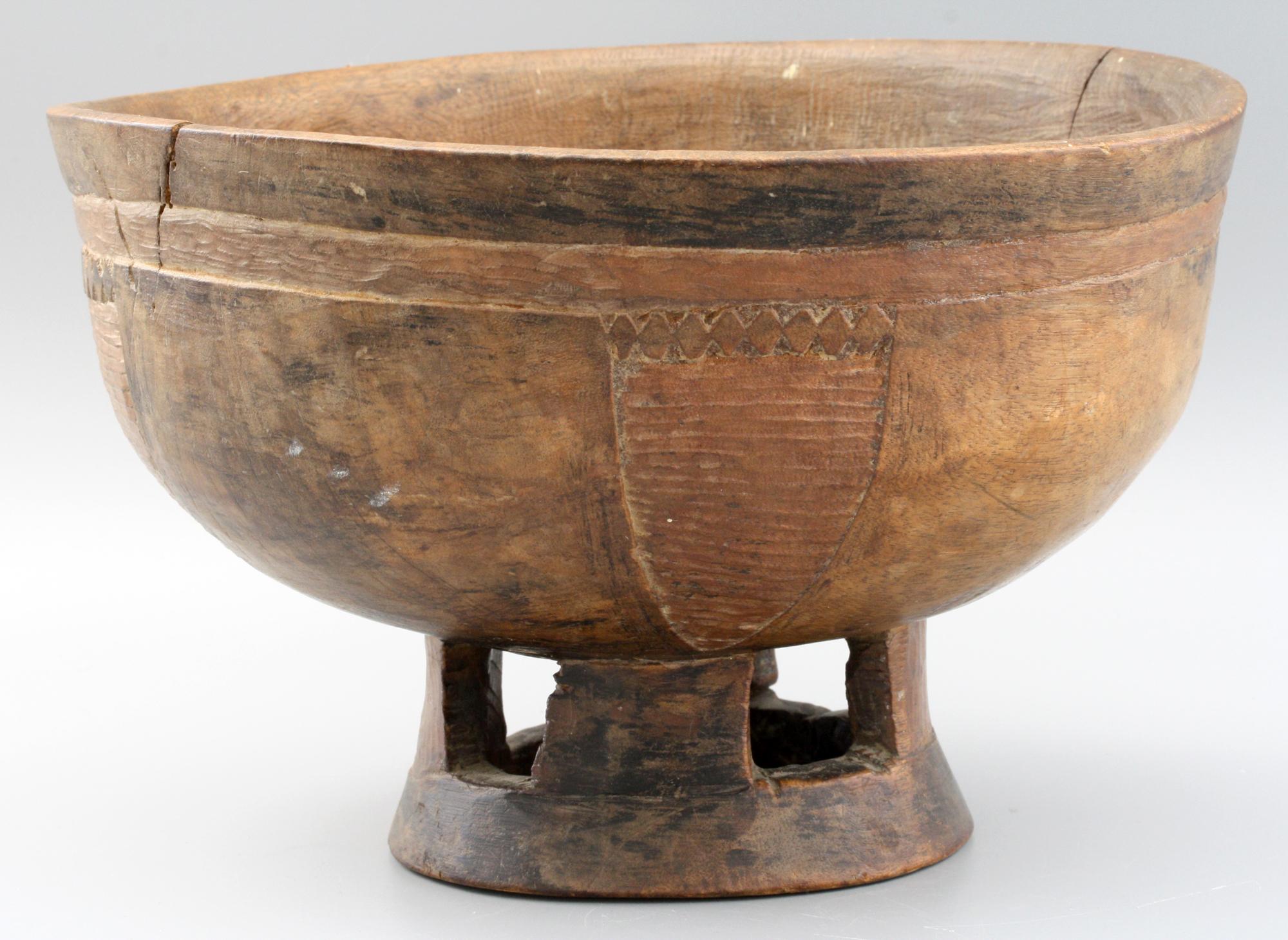 African Tribal Well Carved Wooden Pedestal Bowl or Mortar 4