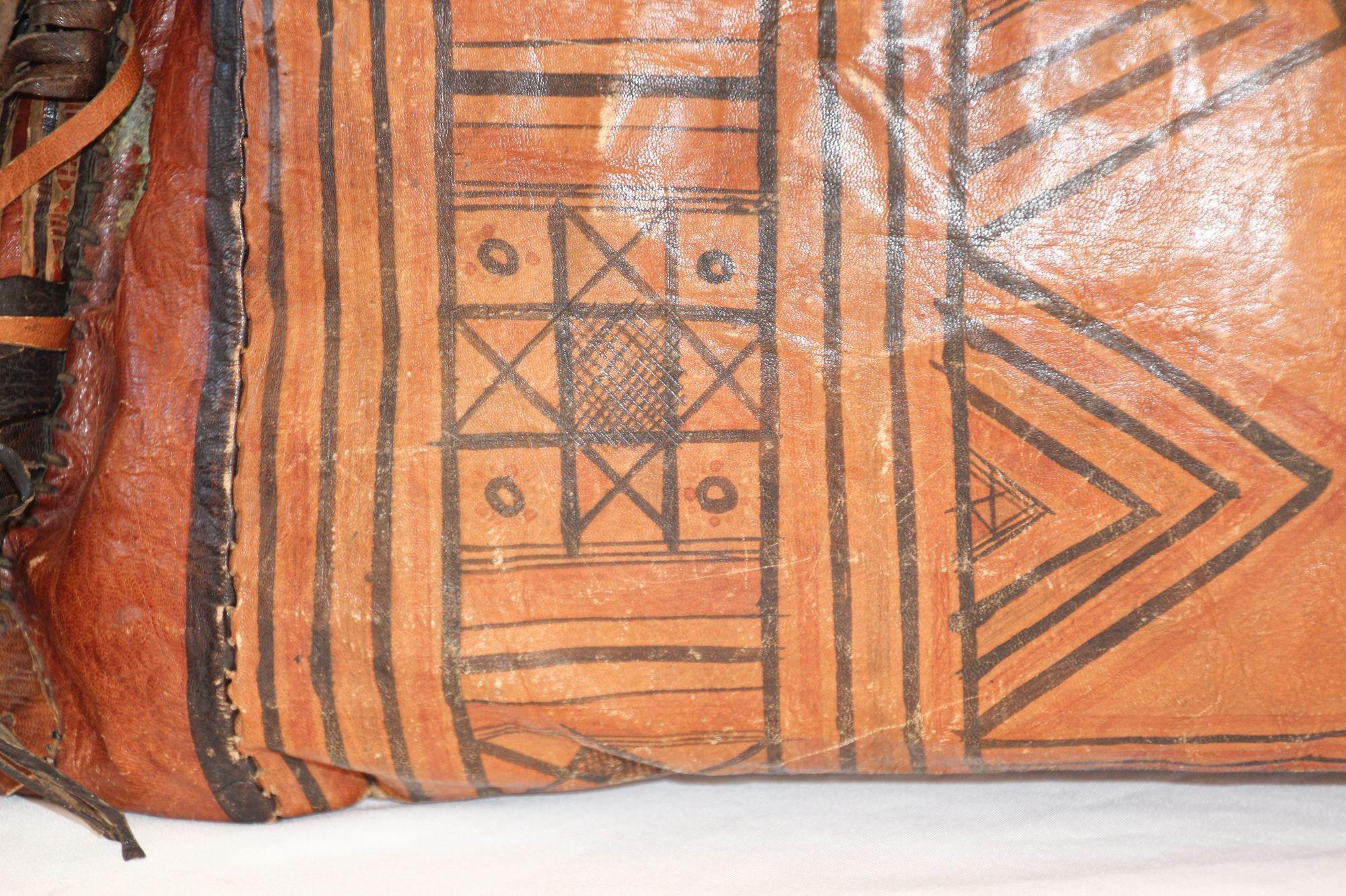 African Tuareg Hand-Tooled Leather Pillow with Fringes For Sale 5