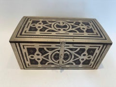 Boîte à bijoux touareg africaine en argent et bois d'ébène années 1950