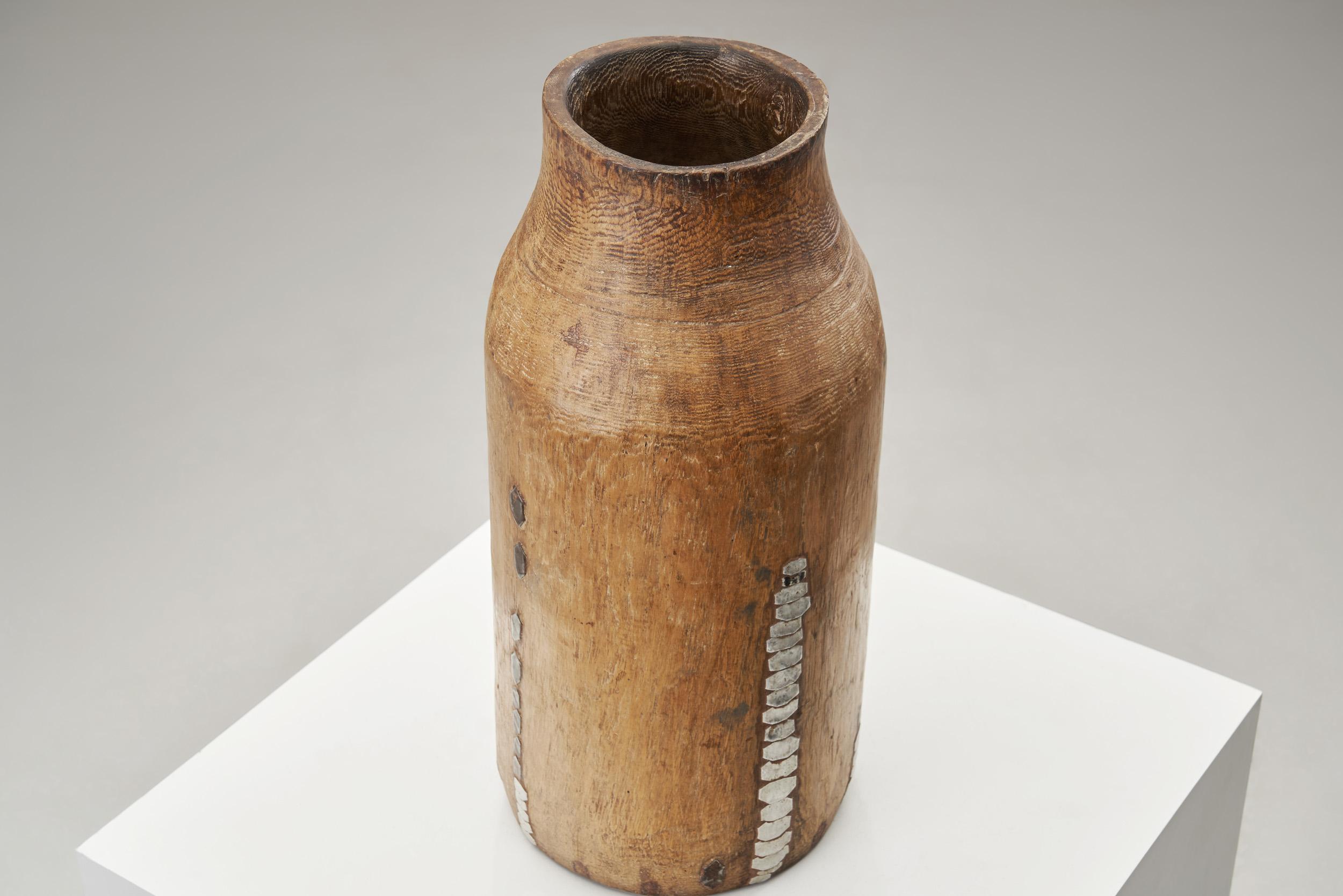 Rwandan African Tutsi Wood Milk Container, Rwanda Early 20th Century For Sale