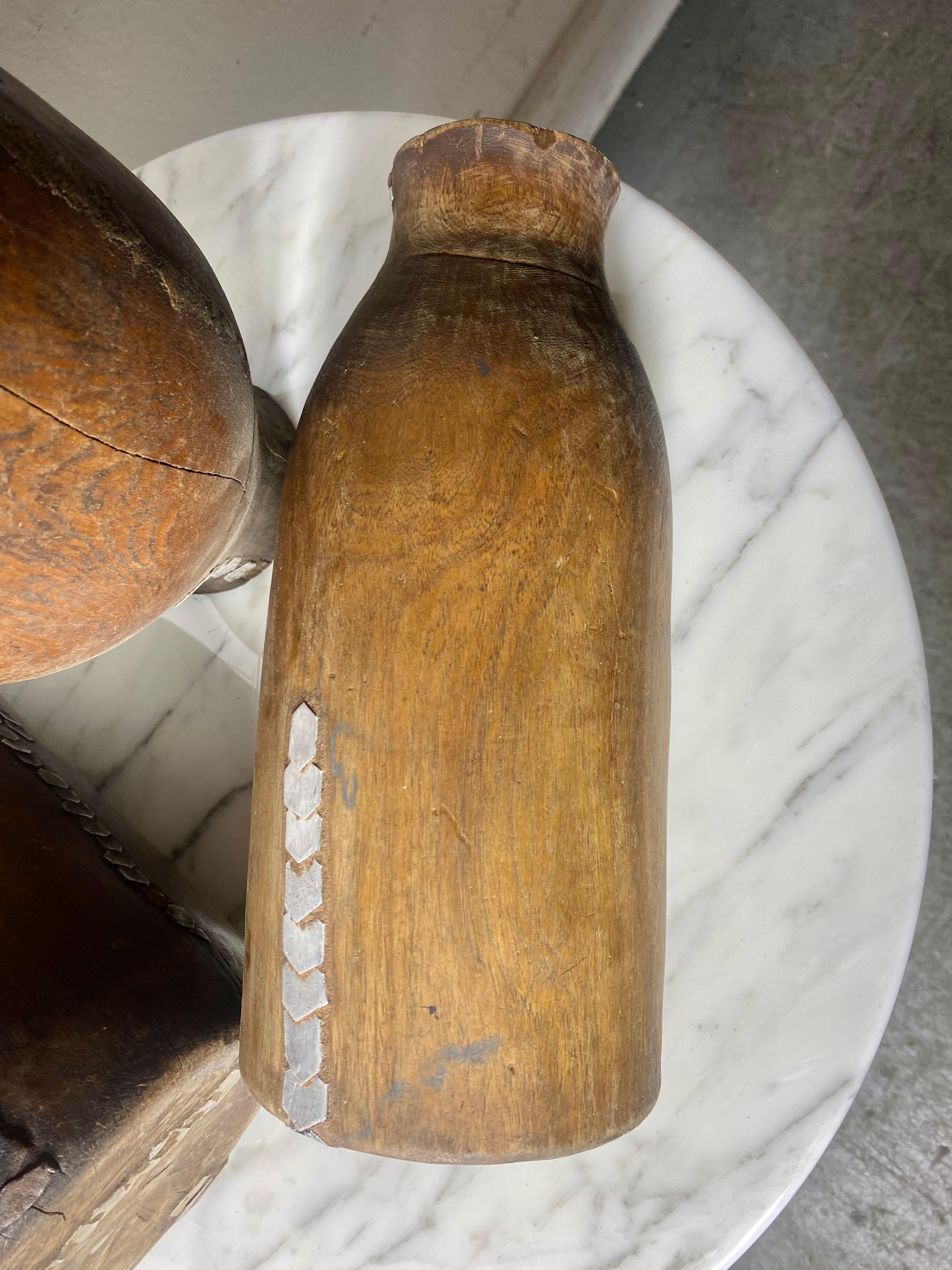 Afrikanische Milchbehälter aus Tutsi-Holz, Rwanda, frühes 20. Jahrhundert im Zustand „Starke Gebrauchsspuren“ im Angebot in Buffalo, NY