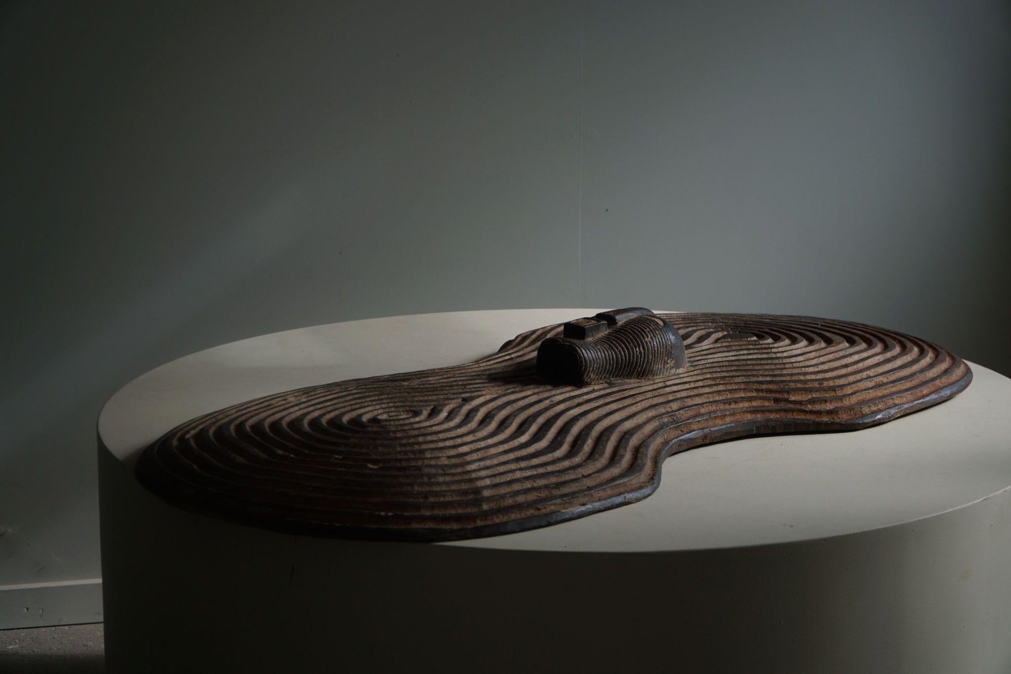 Afrikanisches Vintage-Schild, Stammes-Wandkunst, SONGYE SHIELD, Kongo, Mitte 20. (Holz) im Angebot
