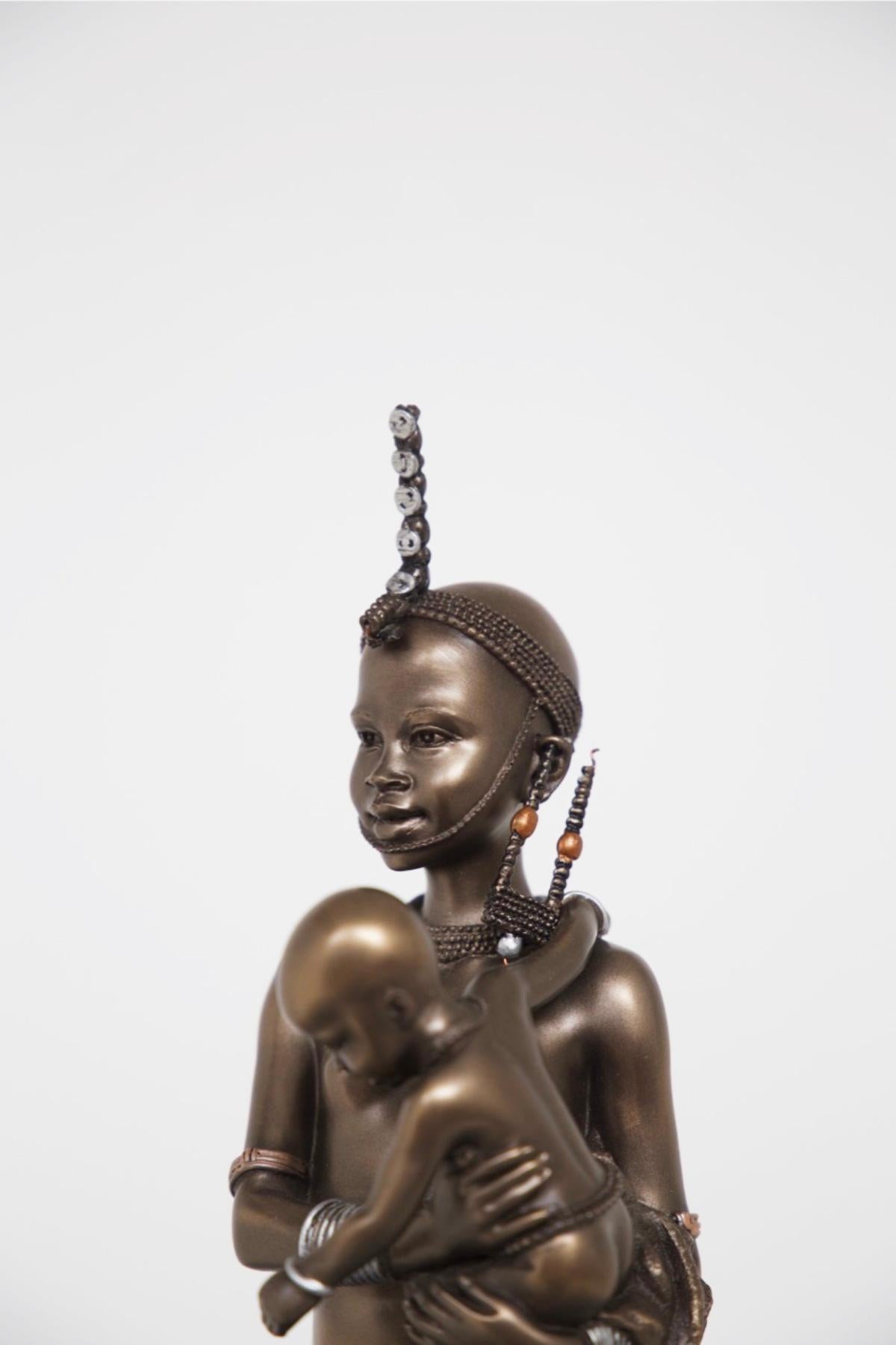 Modern African Vintage Statue Mama Africa 'Masai', Limited Edition For Sale