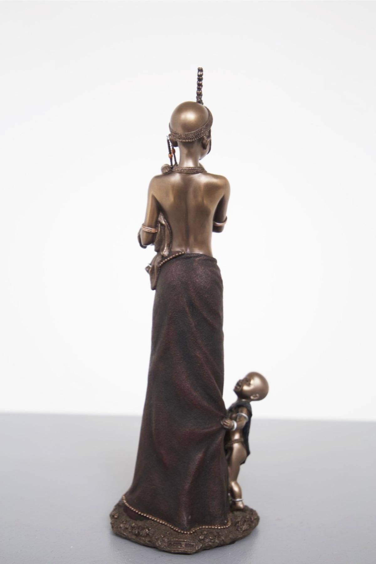 African Vintage Statue Mama Africa 'Masai', Limited Edition In Excellent Condition For Sale In Milano, IT