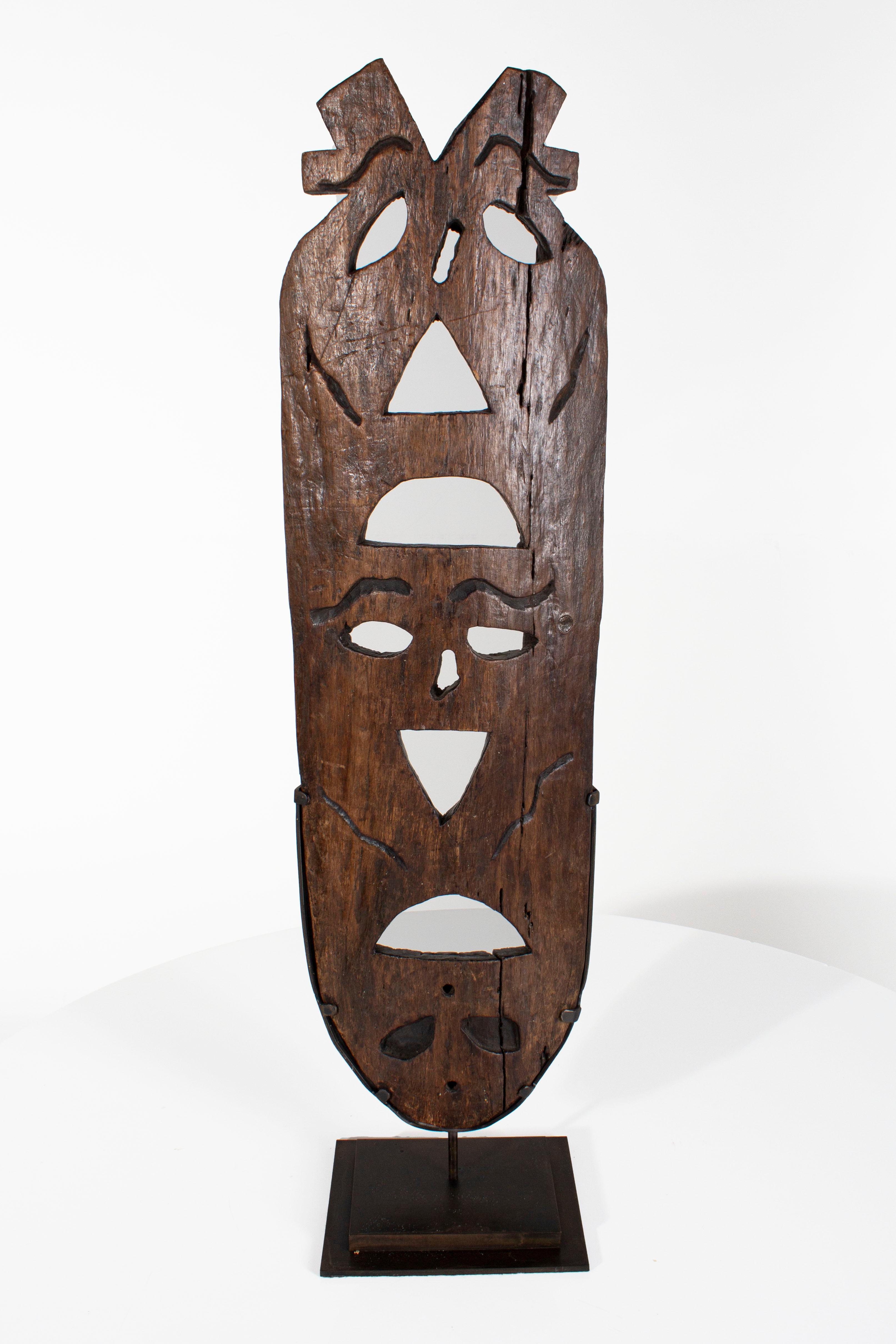 Sculpture en bois africain vintage. Dans mon esthétique organique, contemporaine, vintage et moderne du milieu du siècle.

   