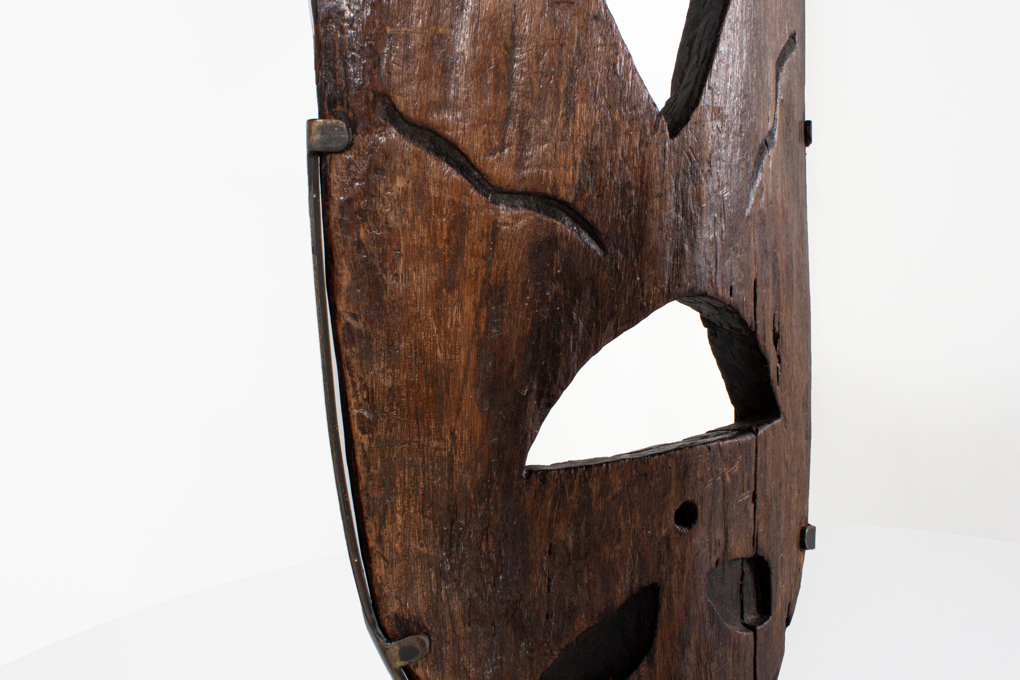 Africain Sculpture africaine vintage en bois en vente
