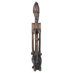 Statue africaine en bois vintage d'une femme de la collection de William Holden