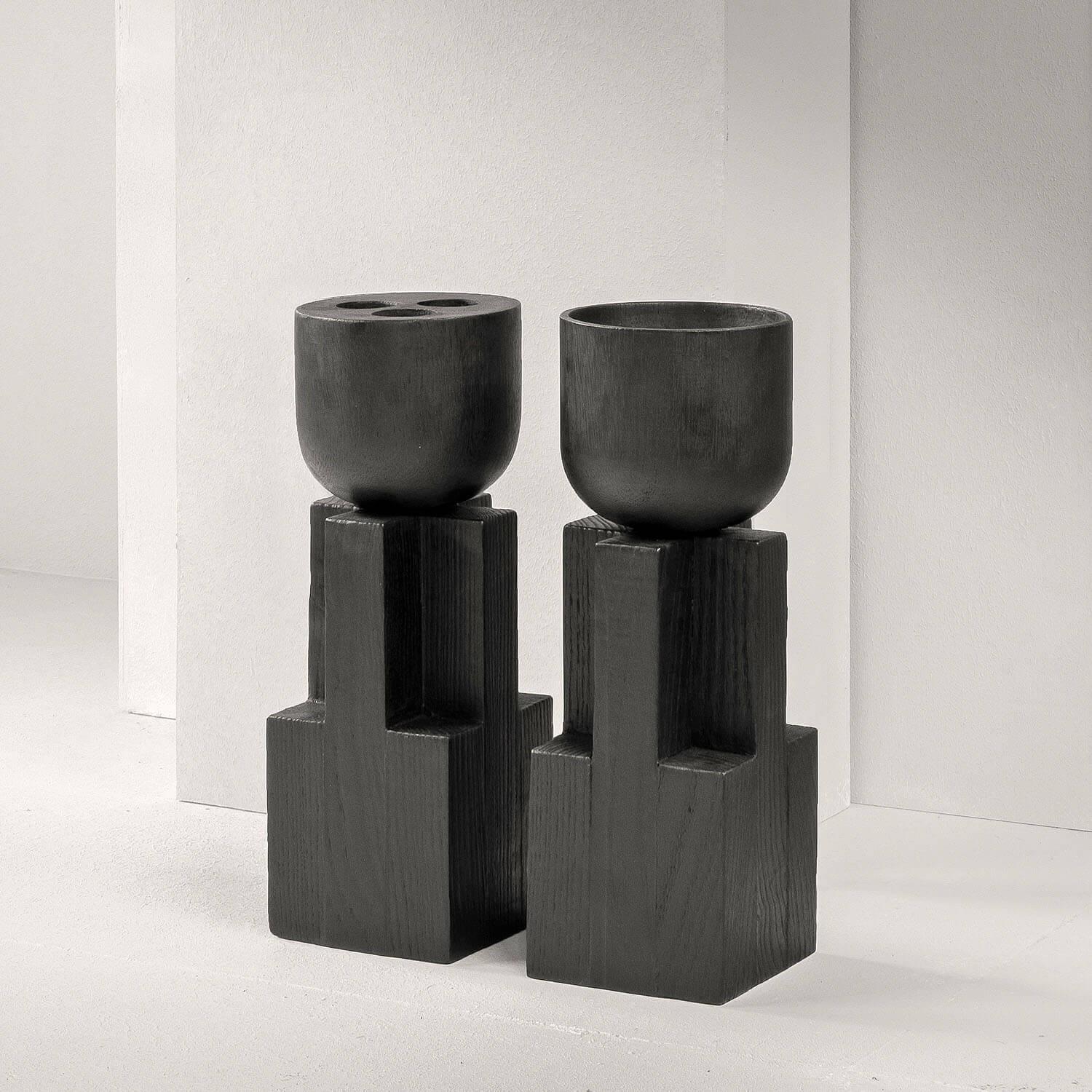 African Walnut Goblet Vase by Arno Declercq In New Condition For Sale In Geneve, CH