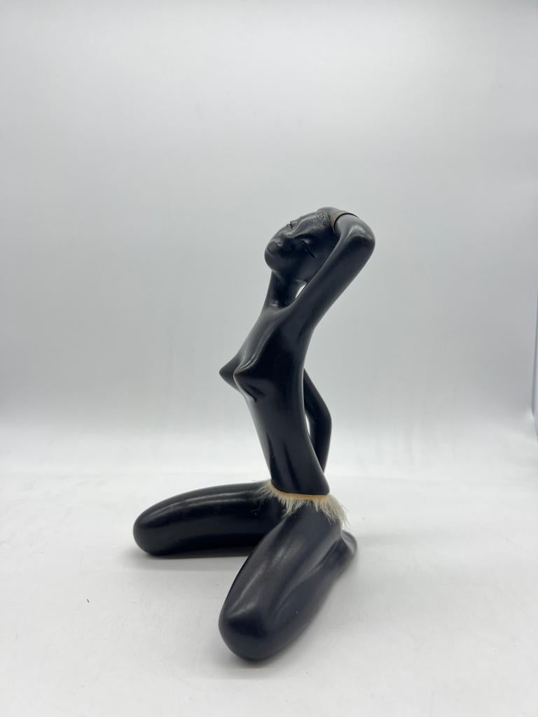 African Woman - Sculpture by Leopold Anzengruber - Austria Vienna - signed - ceramic