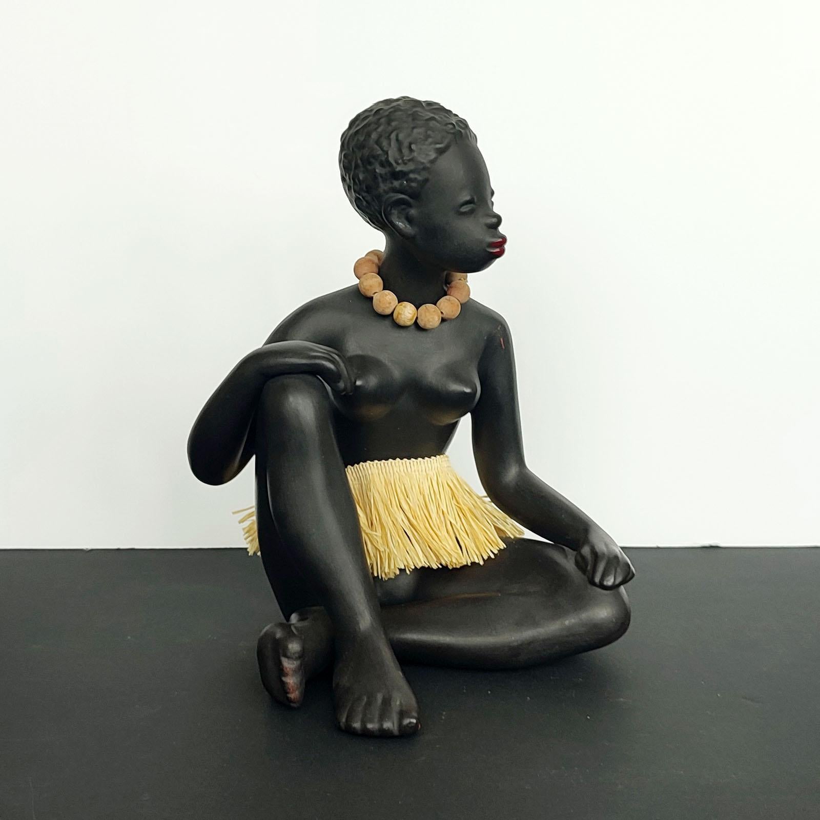 Mid-Century Modern Figurine de femmes africaines par Leopold Anzengruber, Vienne, années 1950 en vente