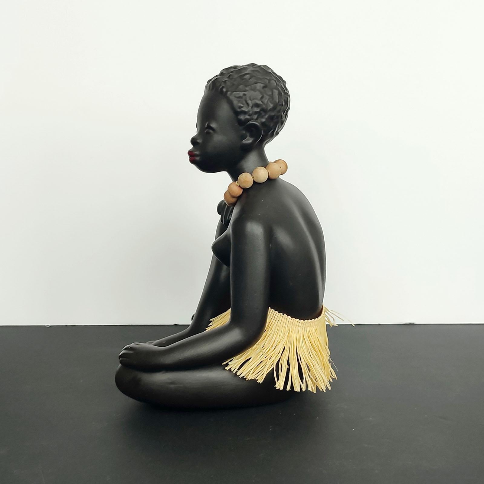 African Women Figurine by Leopold Anzengruber, Vienna 1950s In Good Condition For Sale In Bochum, NRW