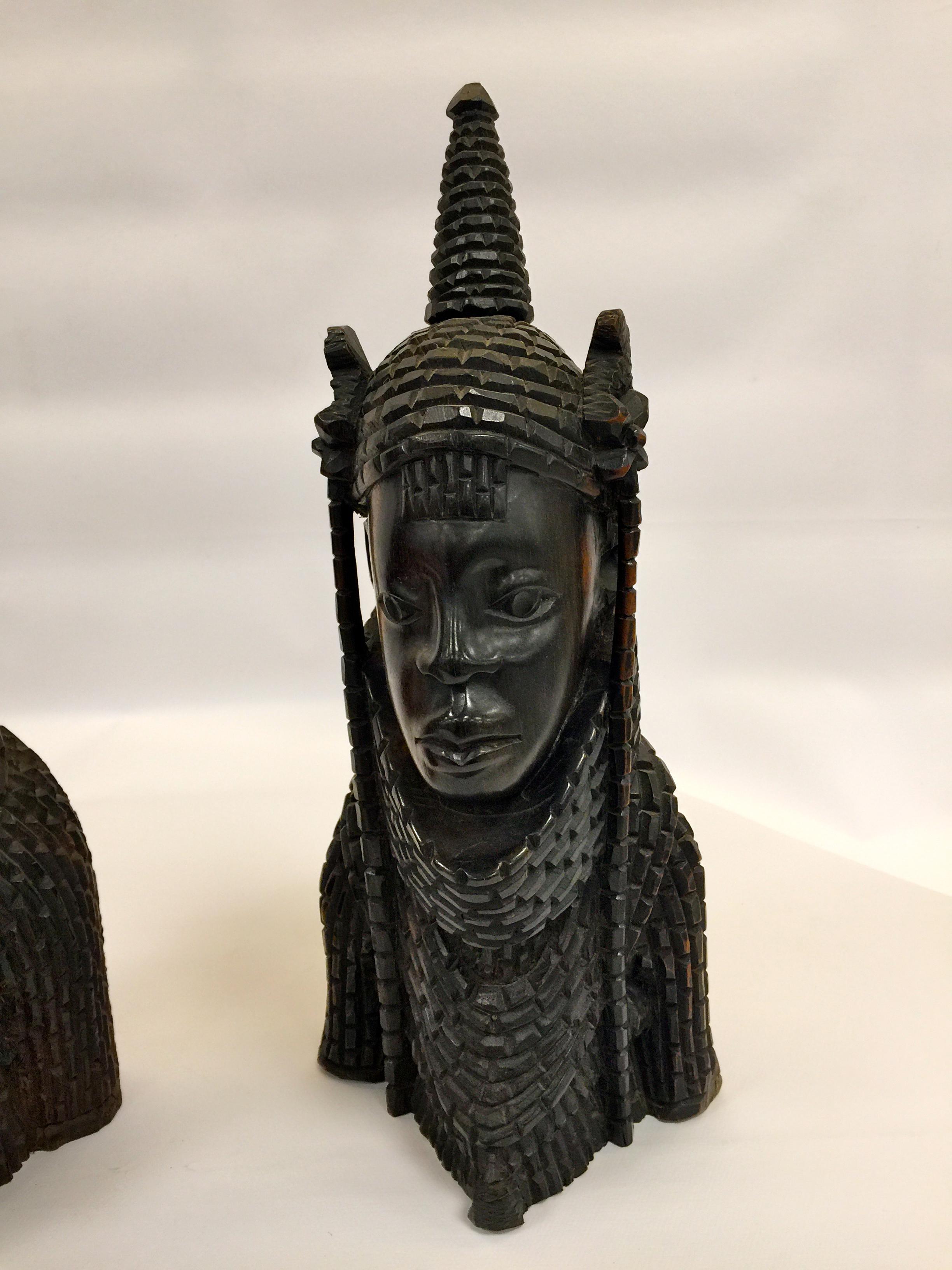 International Style African Wood Macassar King and Keen Sculpture, circa 1930 For Sale