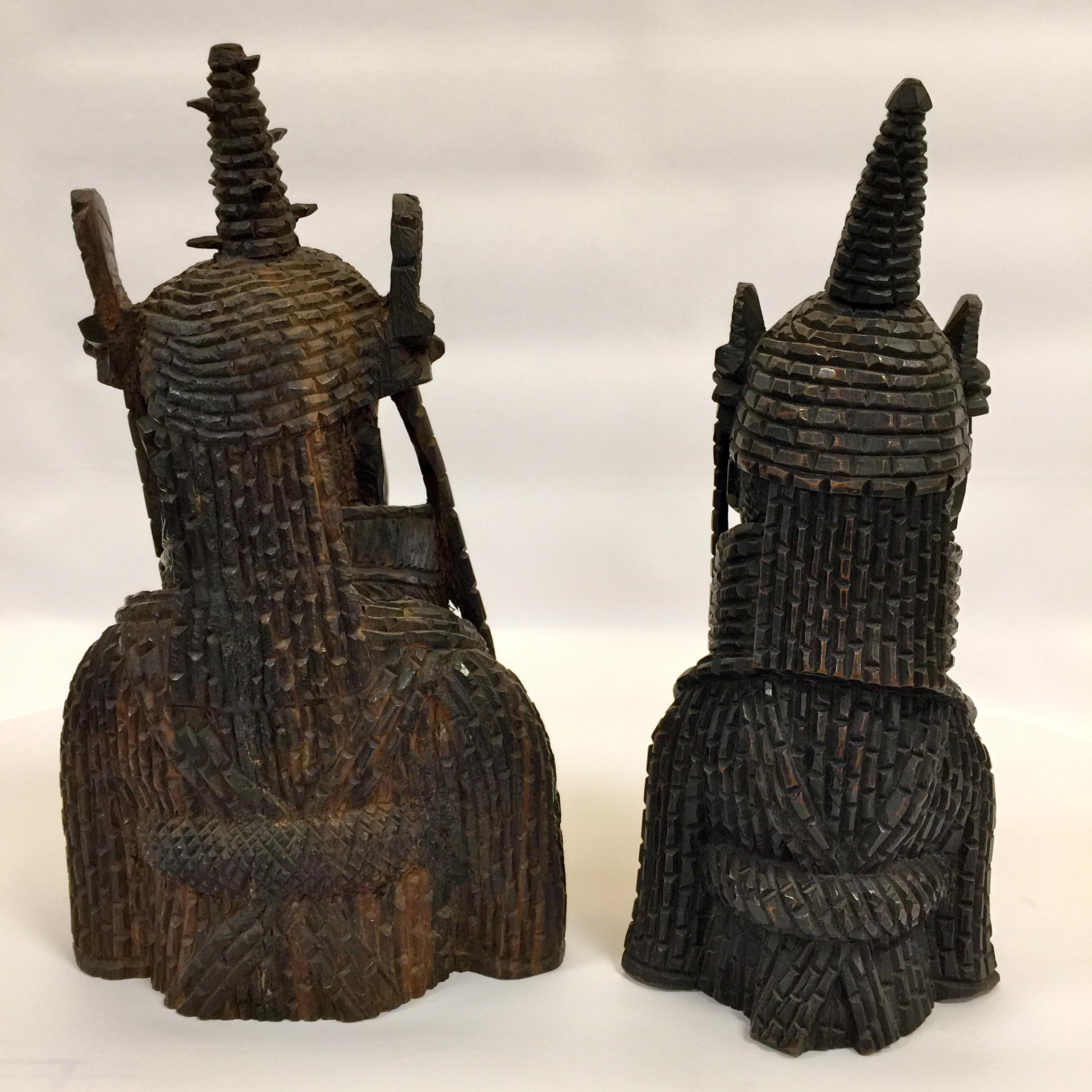Mid-20th Century African Wood Macassar King and Keen Sculpture, circa 1930 For Sale
